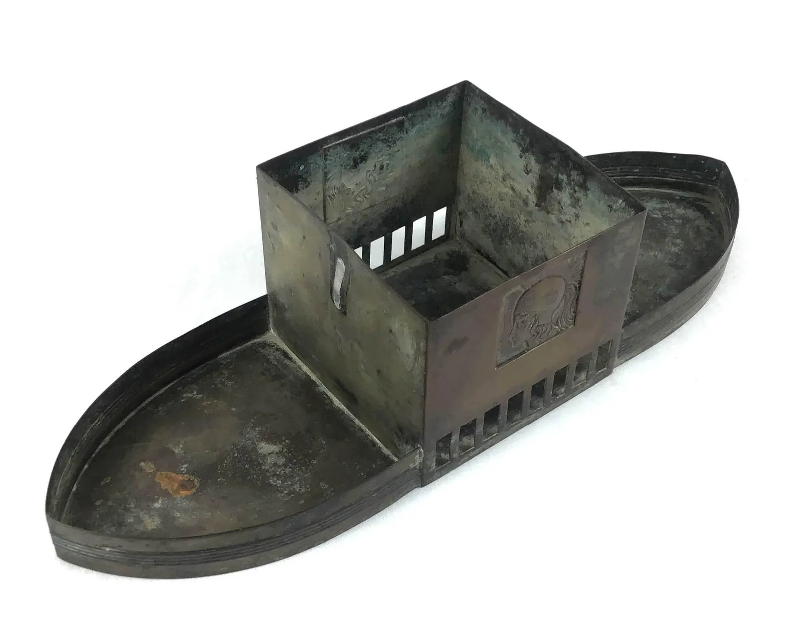 Art Deco Object of Art in Metal - 13