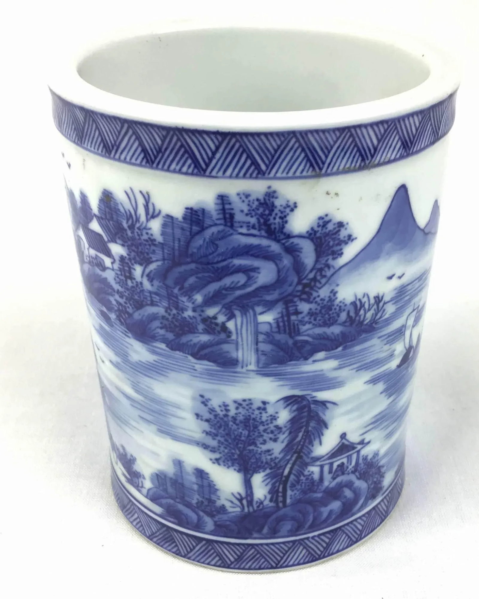 Antique Chinese Porcelain Brush Pot - 4