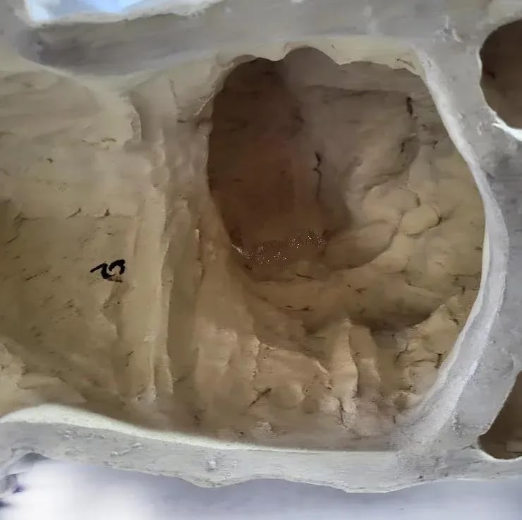 Large Pair of Recumbent Glazed Ceramic Lions - Statement Pieces - 11