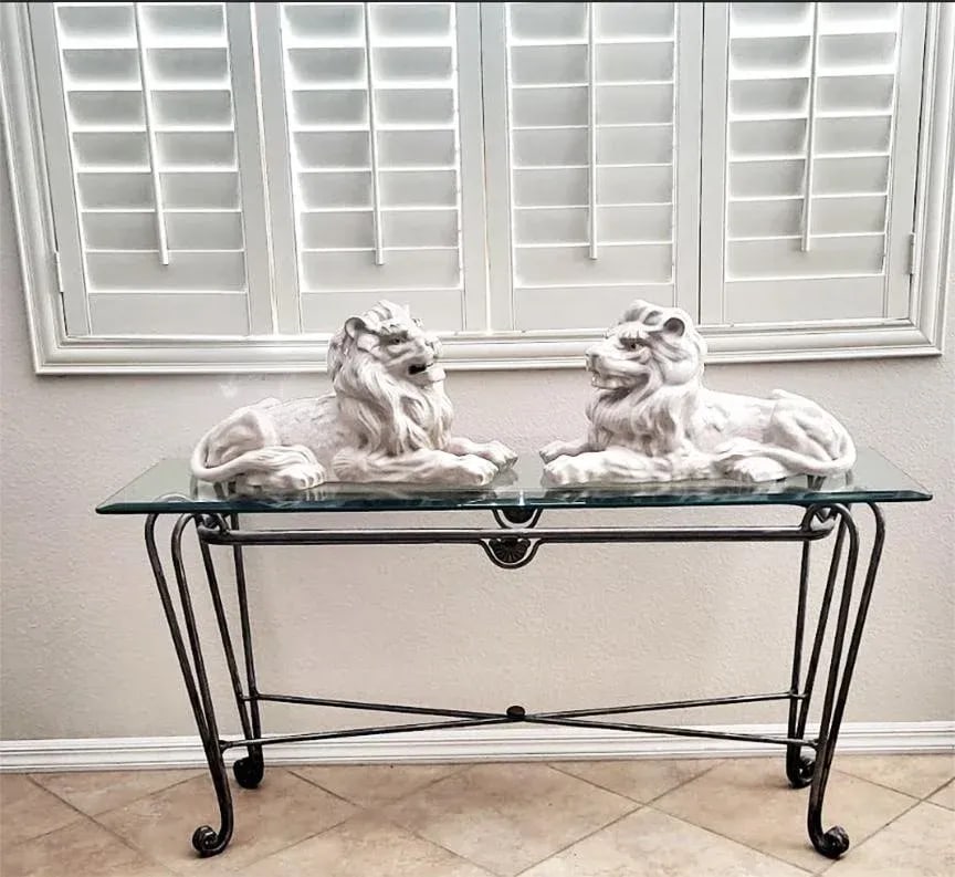Large Pair of Recumbent Glazed Ceramic Lions - Statement Pieces - 3