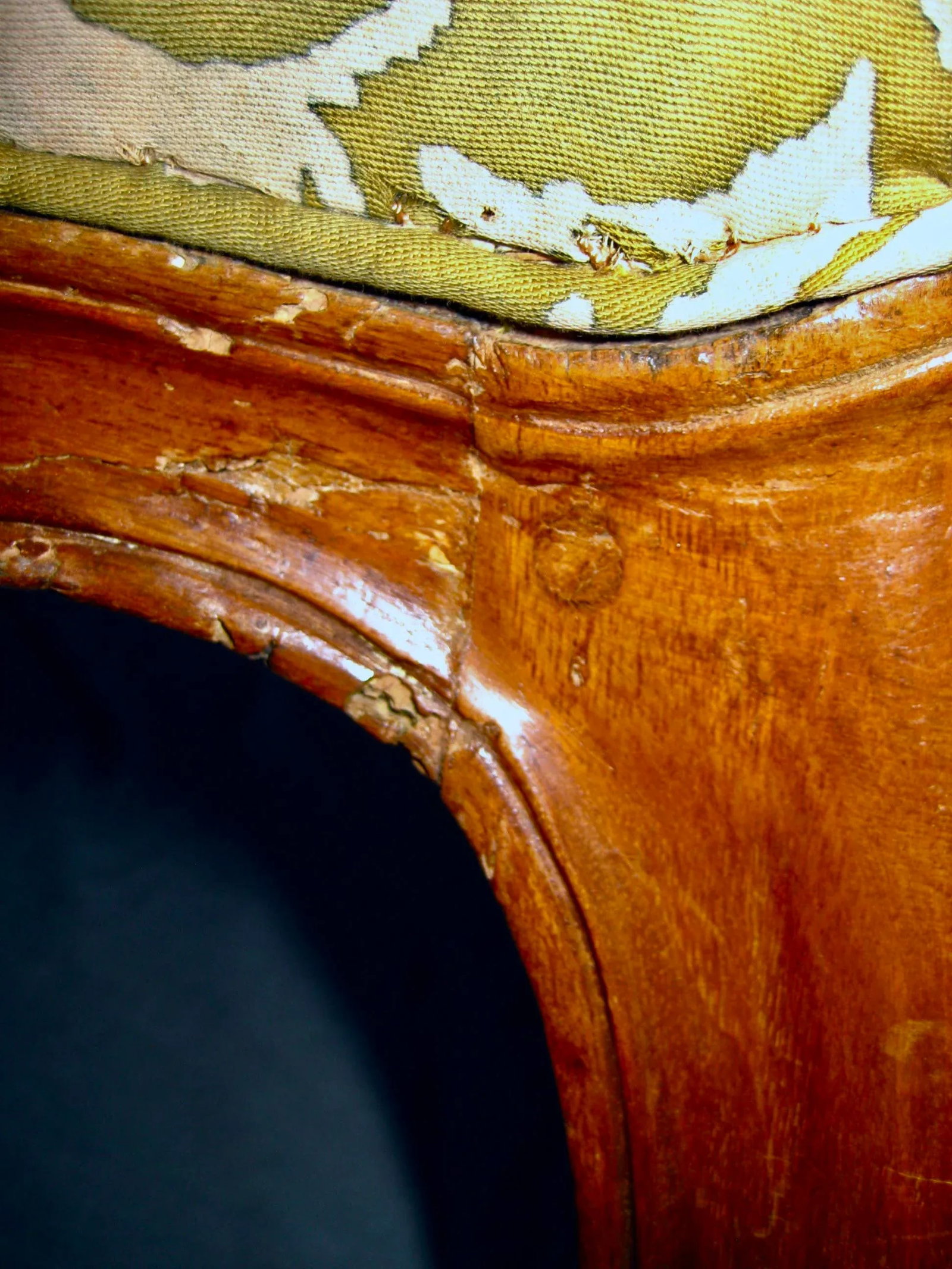 Fortuny Corone Textile on Set of 4 French Louis XV Chairs 18 Century - 10