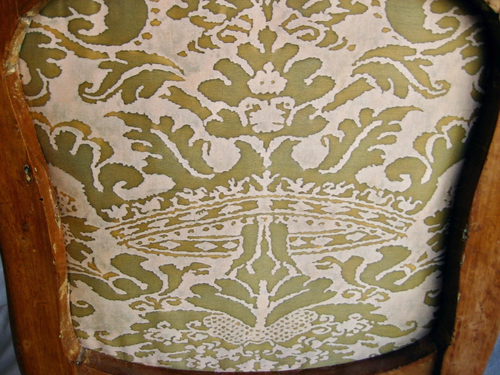 Fortuny Corone Textile on Set of 4 French Louis XV Chairs 18 Century - 8
