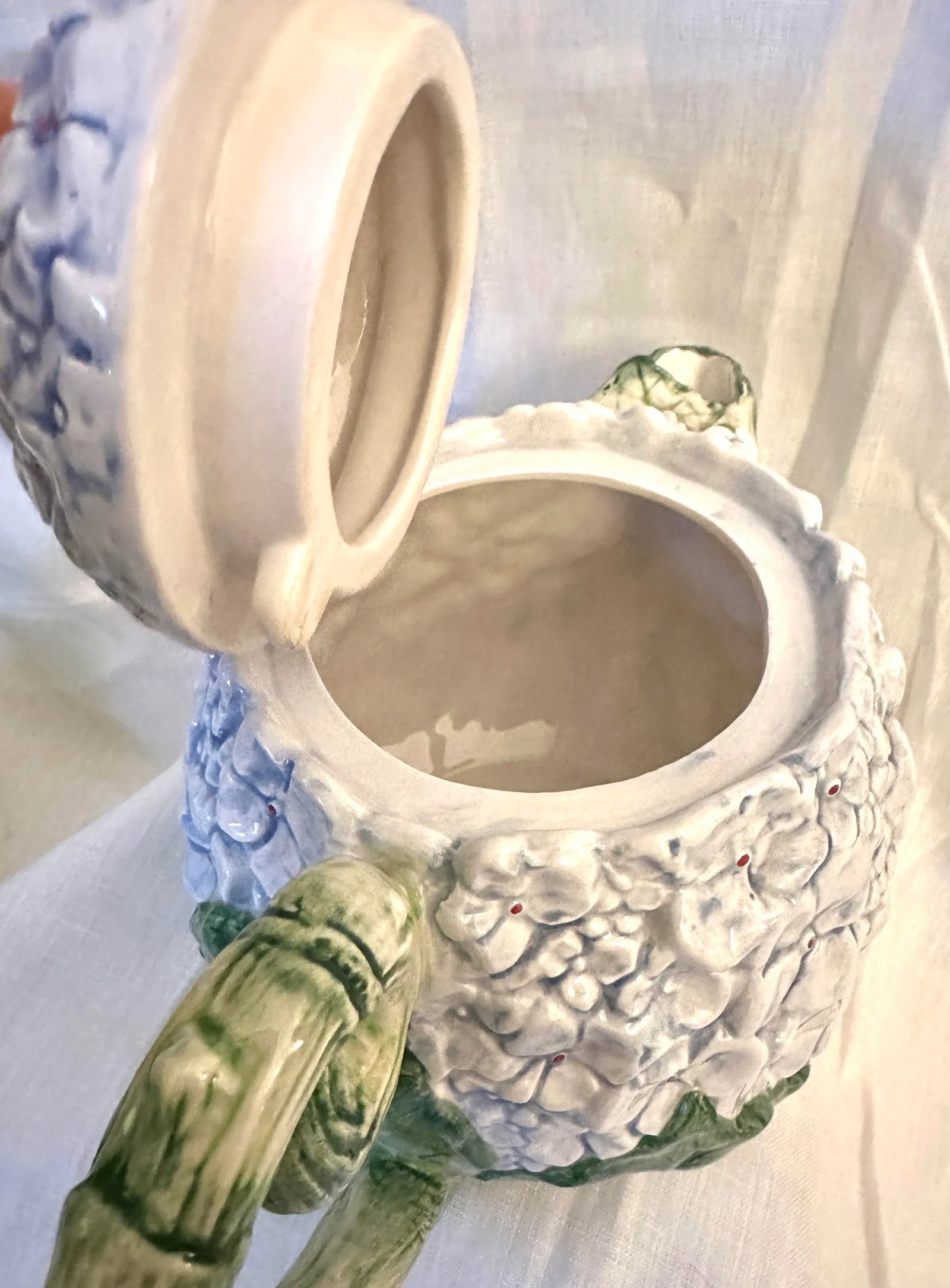 Fitz & Floyd Oci Blue Hydrangea Teapot & Pitcher Set - 8