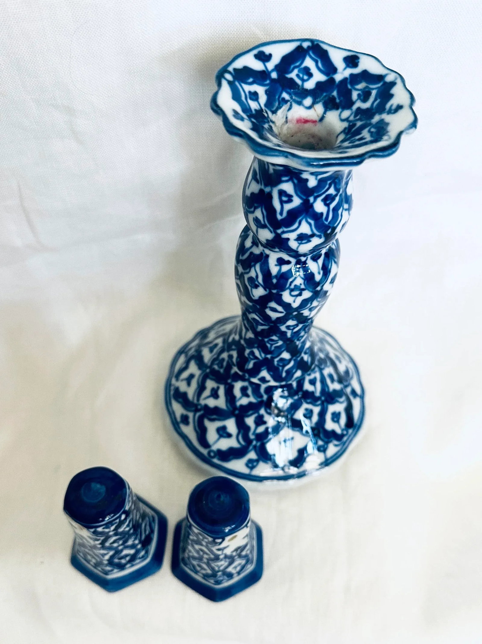 Set of 4 Blue & White Tableware Items - 2