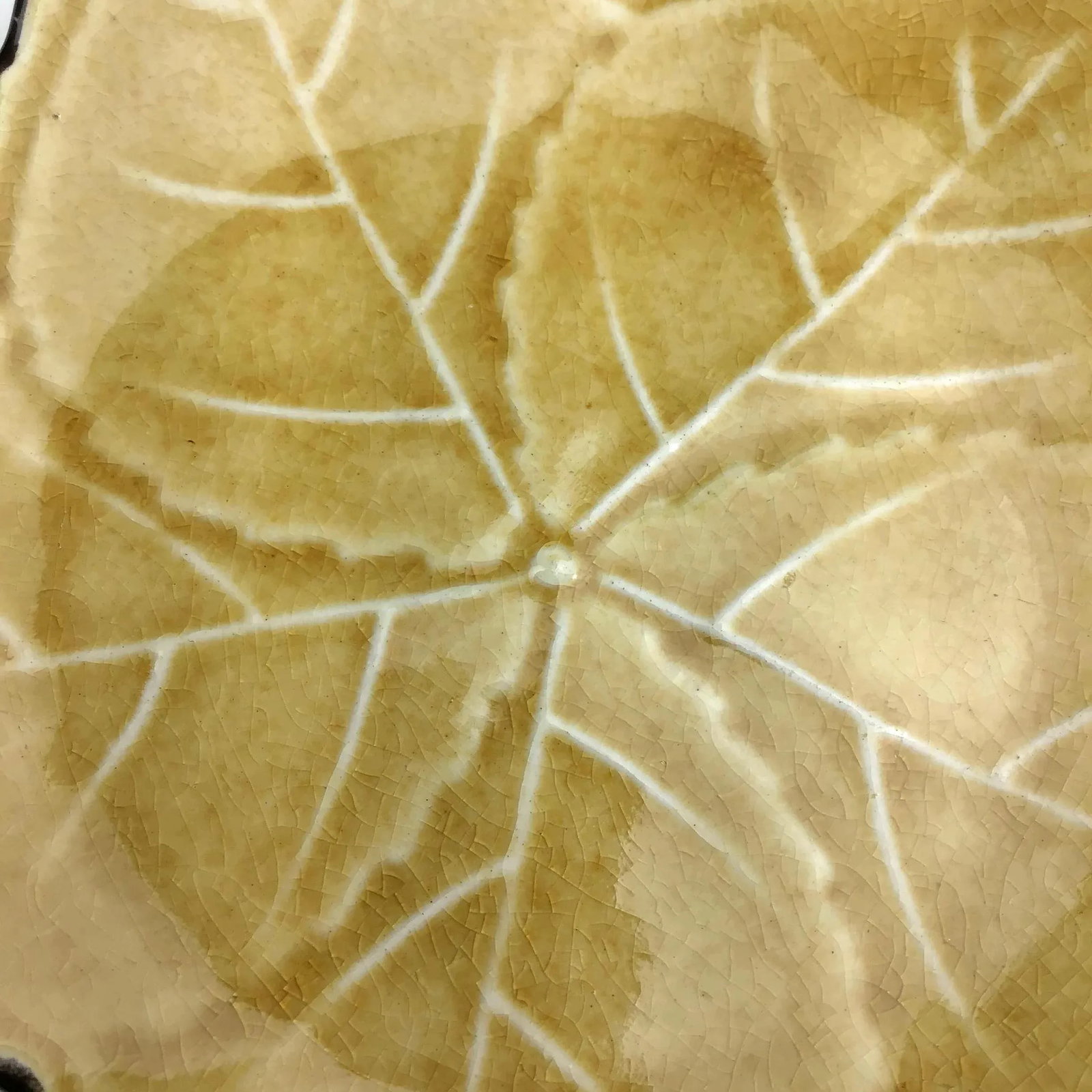 Vintage Porcelain Maple Leaf Trinket Plates - a Pair - 6