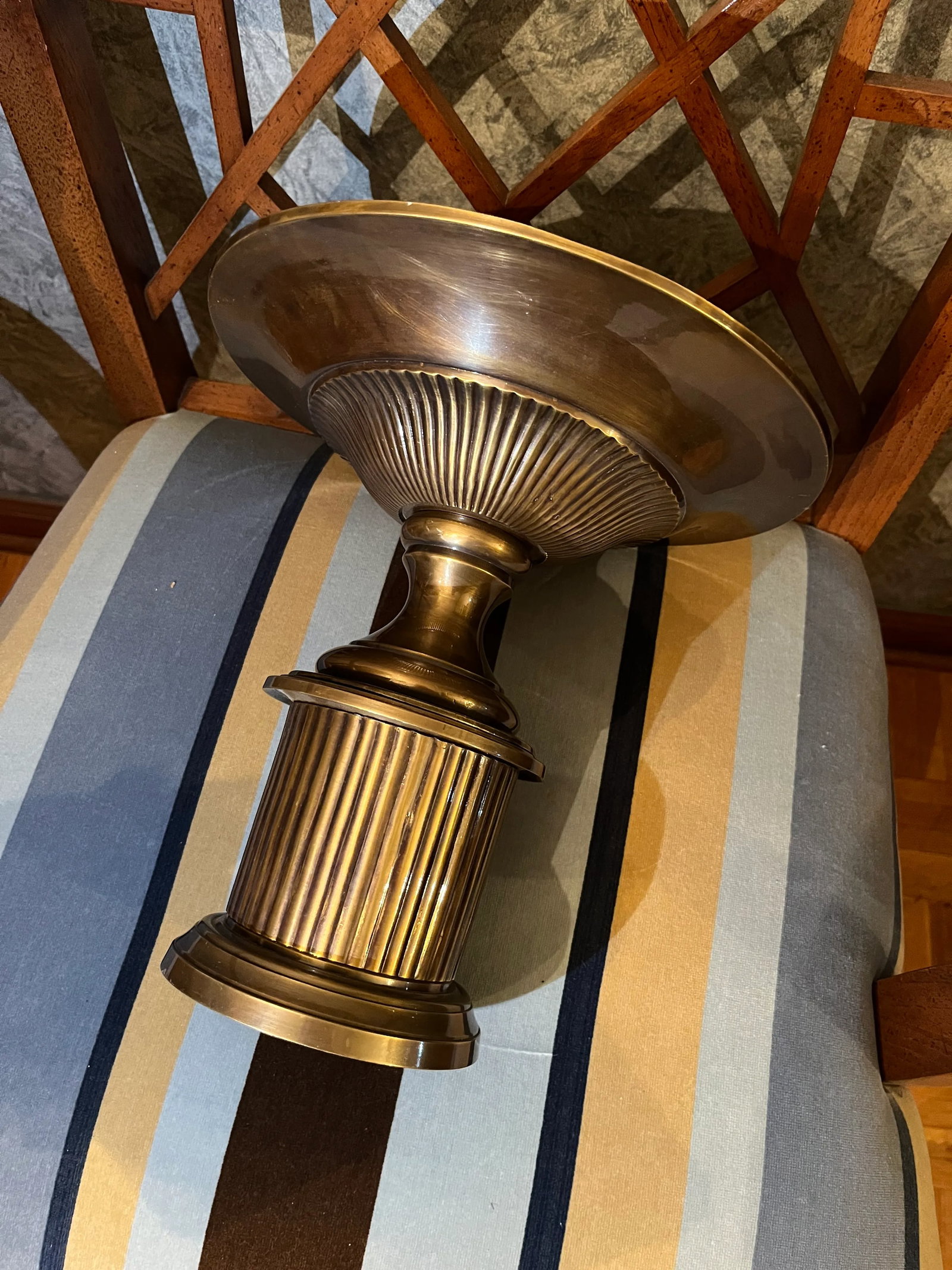 Pair of Bronze Neoclassical Fluted Tazzas - Mid Century - 5