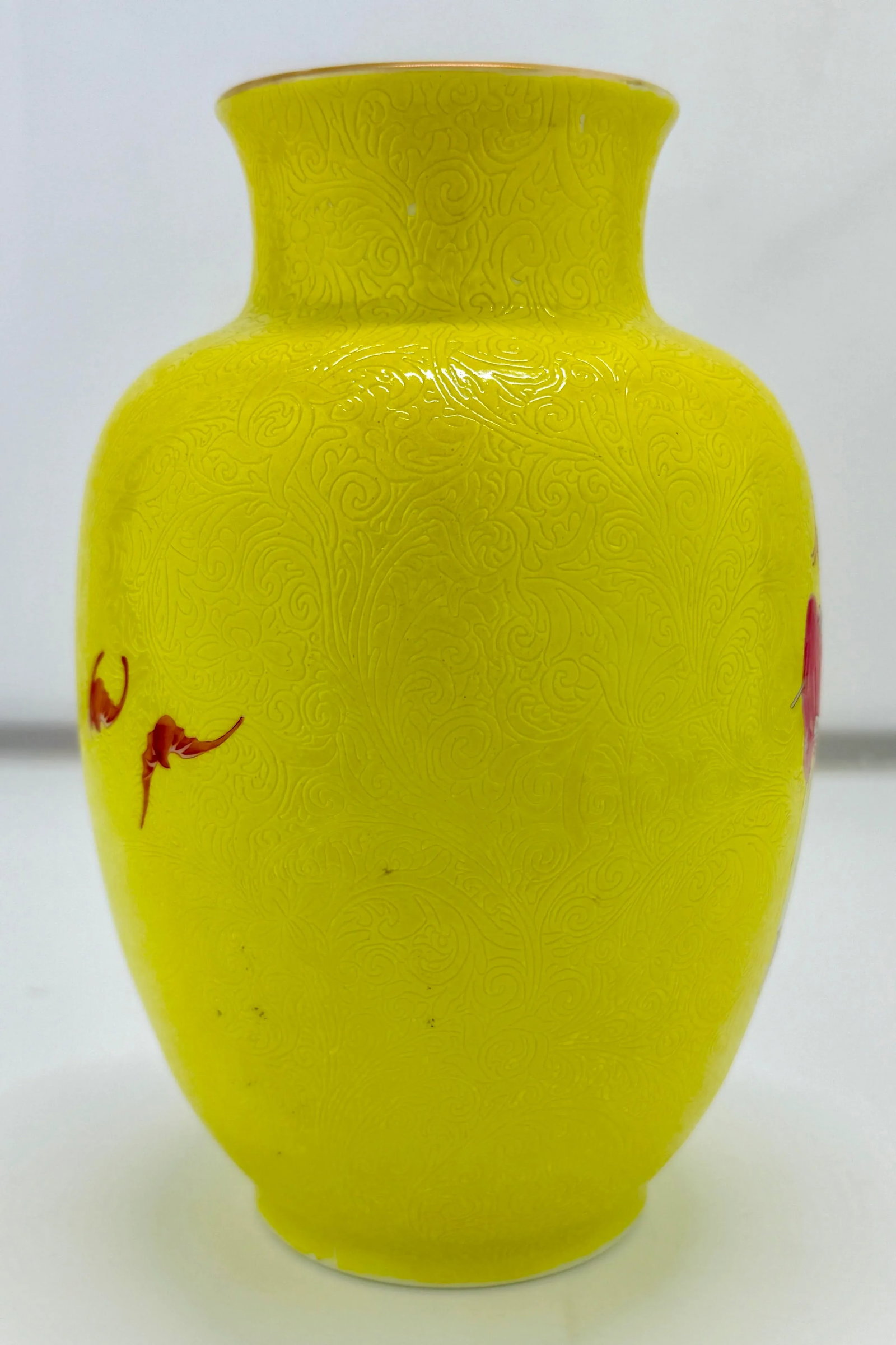 Fine Republic Period Chinese Porcelain Vase Carved Yellow Ground Enamel Figures - 2