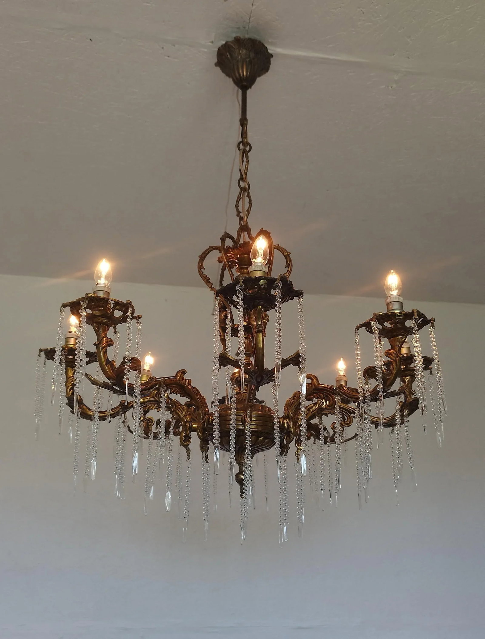 1970s Vintage Solid Bronze Rococo Cherub Chandelier – 8-Light Putti Centerpiece Hollywood - 7