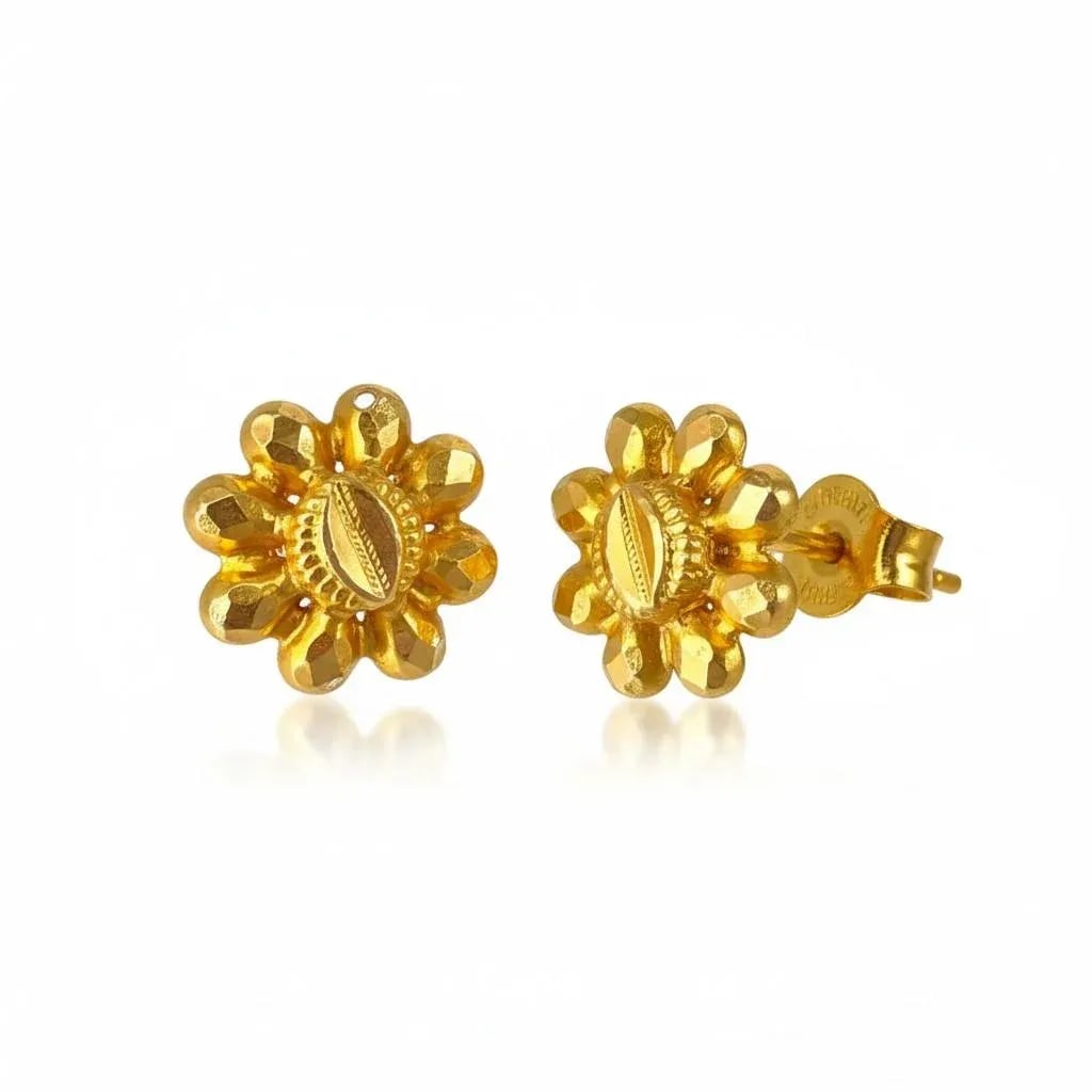 1950s Pair of 22k Yellow Gold Floral Stud Earrings With Screw Backs - 10