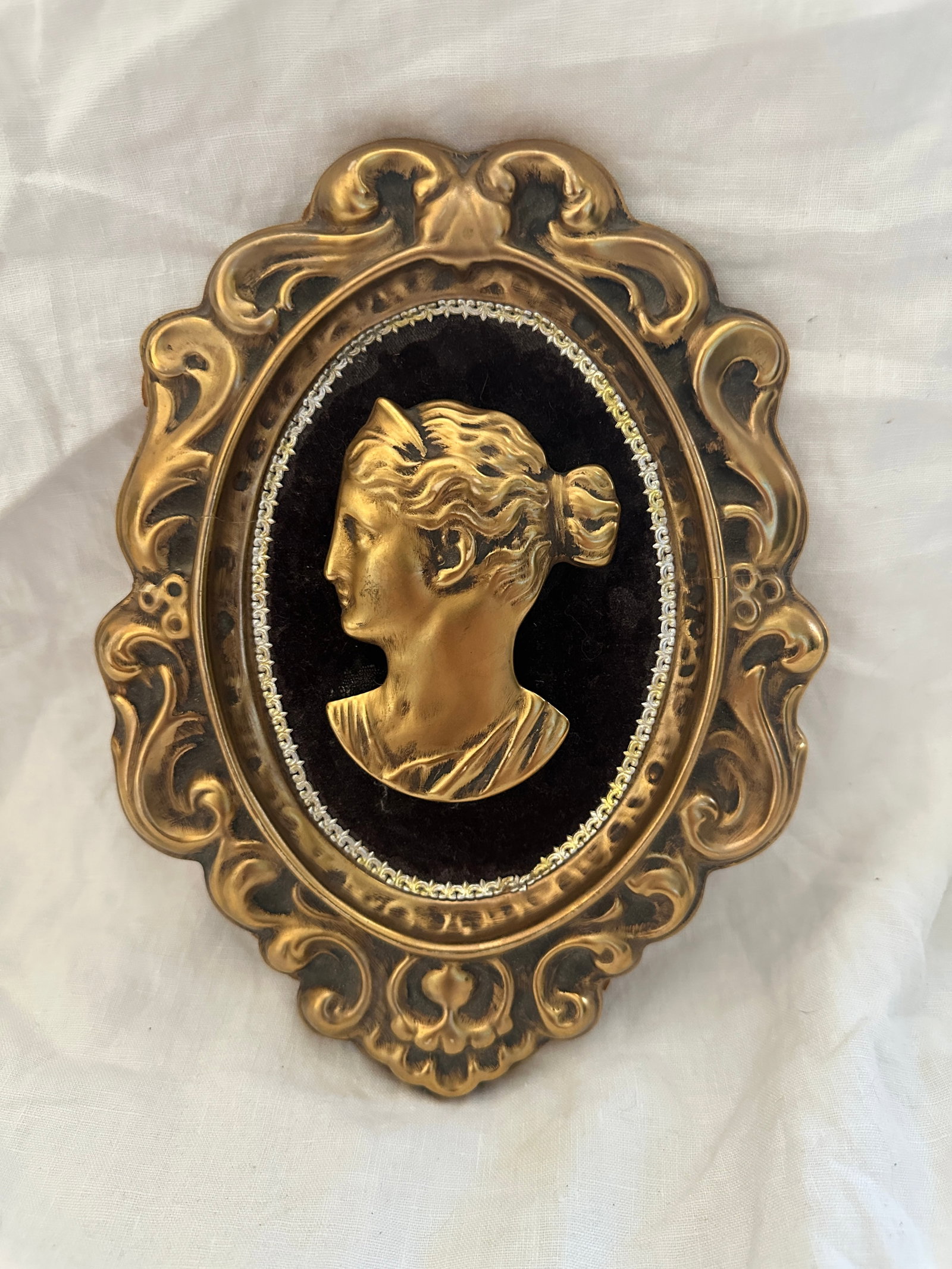Vintage Gold Tin Cameo Framed Wall Art - 4