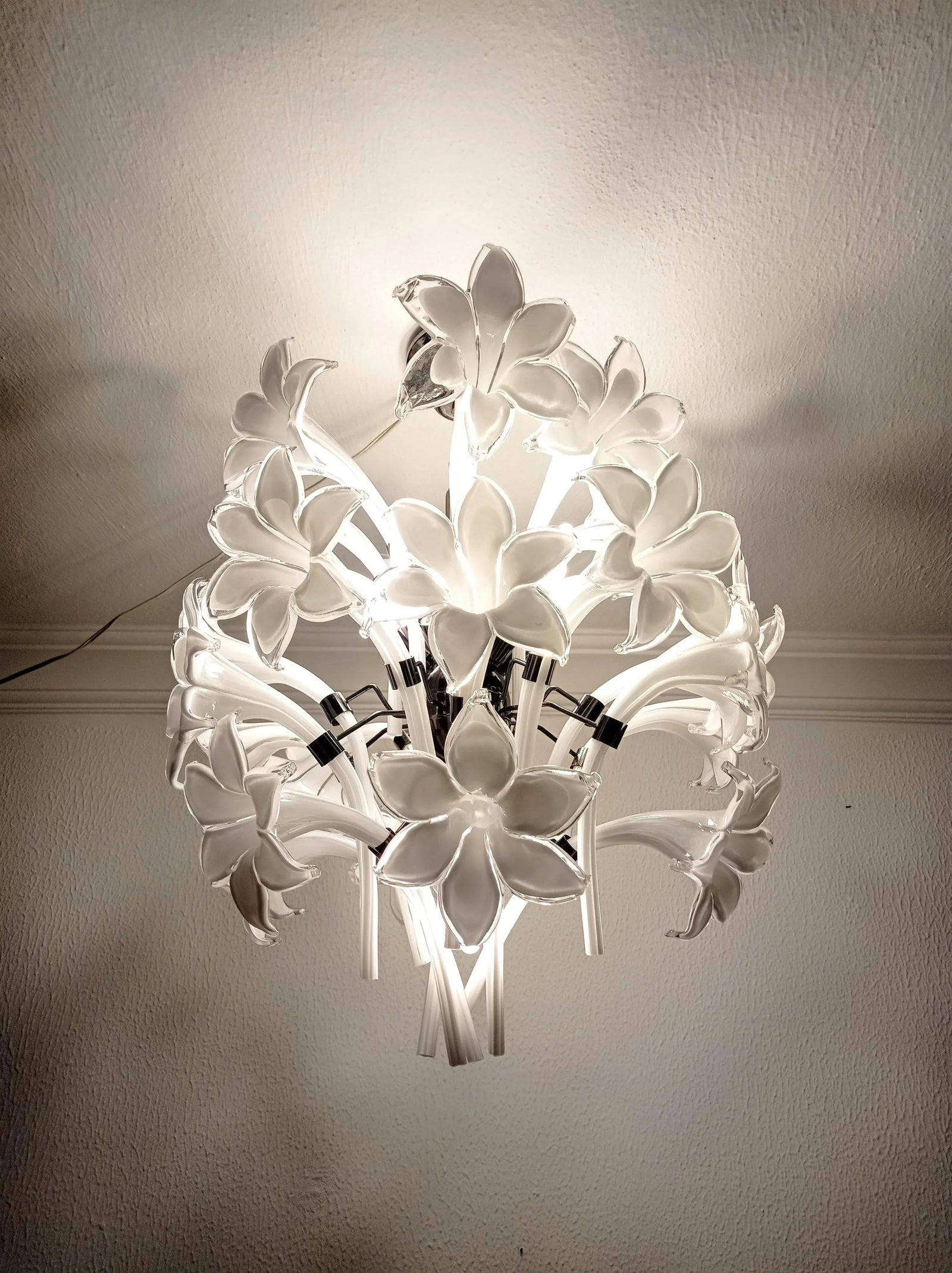 Vintage 1970s Large Italian Murano Chandelier - 2