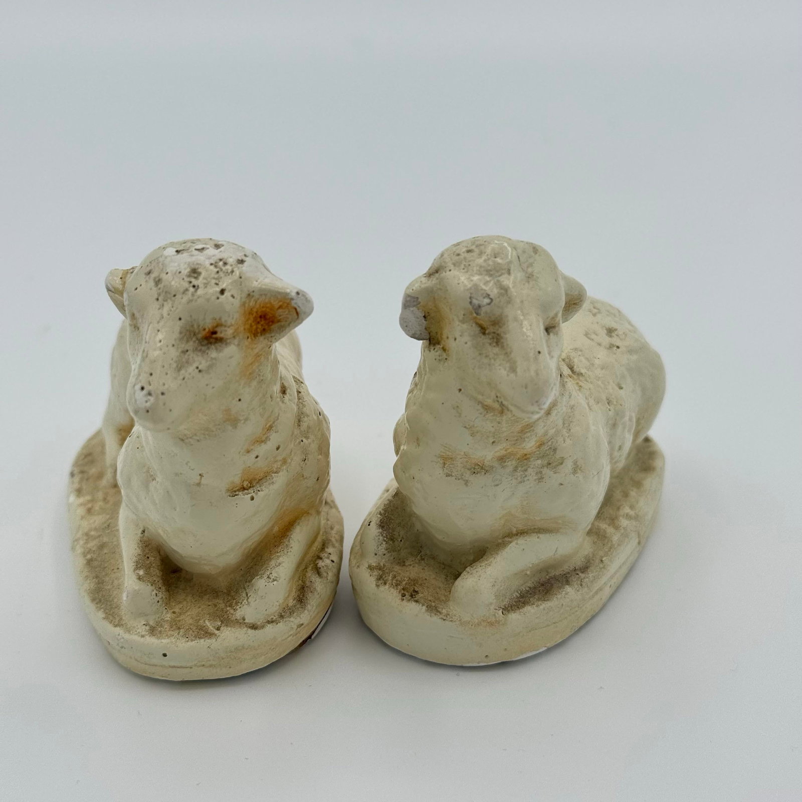 Vintage Mid-Century Composition Nativity Sheep With Charming Age & Primitive Patina - A Pair - 7