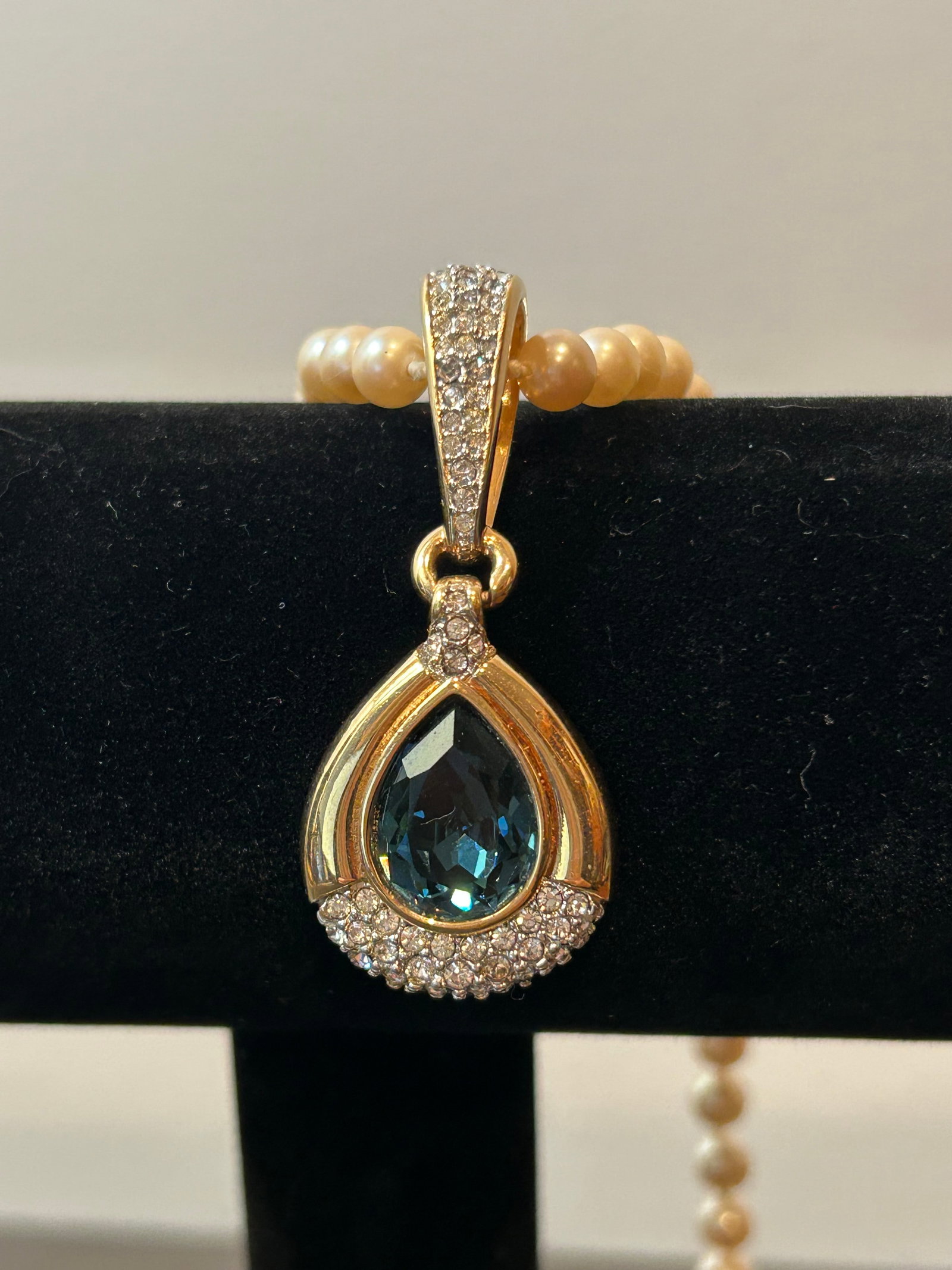 Vintage Swarovski Faux Pearl Necklace With Blue Crystal Enhancer Pendant – Blue Teardrop - 5