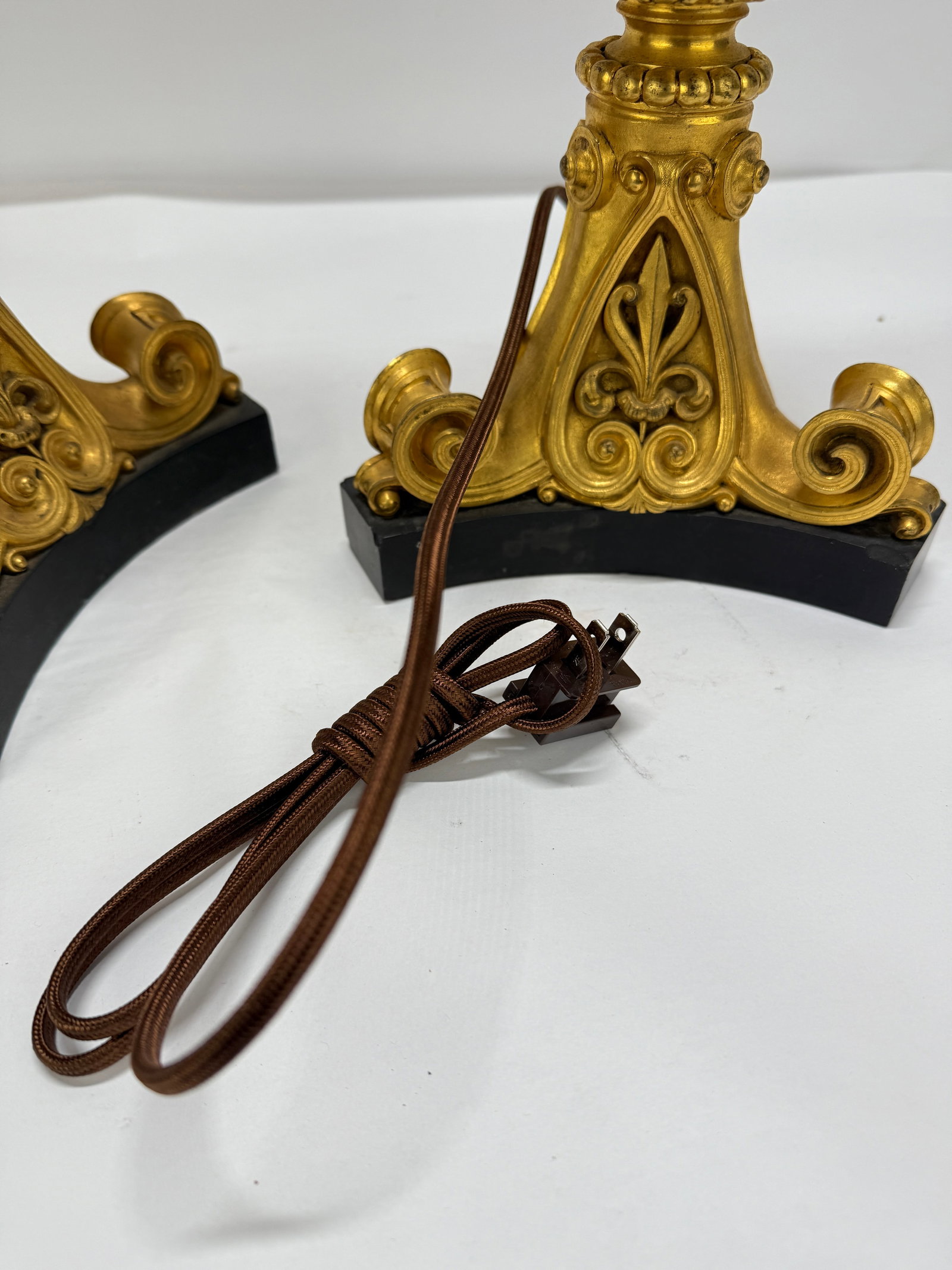 Neoclassical Parcel-Gilt and Patinated Bronze Tripod Zoomorphic Lamps C. 1900 Attributed to Edward F - 17