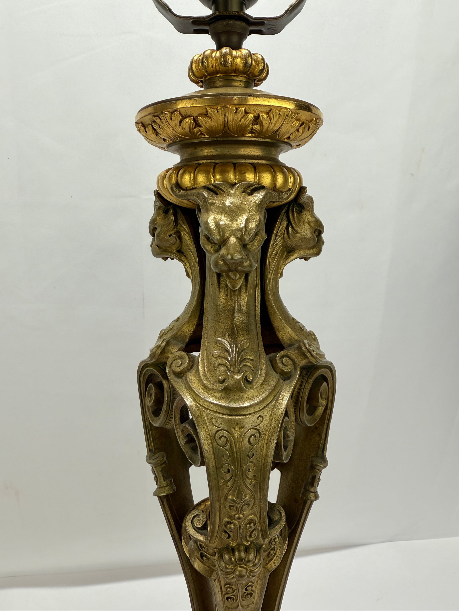 Neoclassical Parcel-Gilt and Patinated Bronze Tripod Zoomorphic Lamps C. 1900 Attributed to Edward F - 7