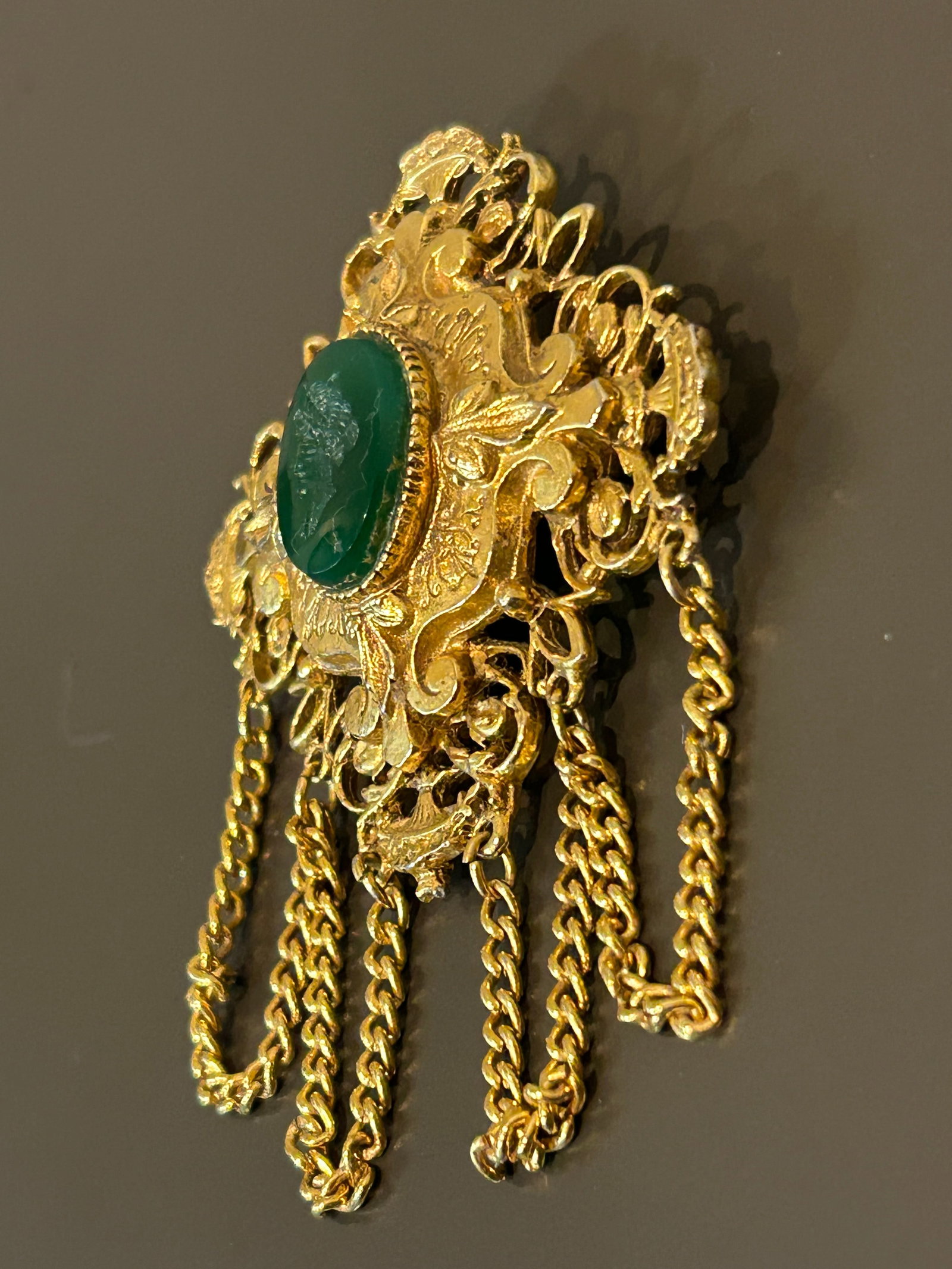 Vintage Signed Art Arthur Pepper Intaglio Cameo Brooch – Renaissance Revival Gold-Tone - 6