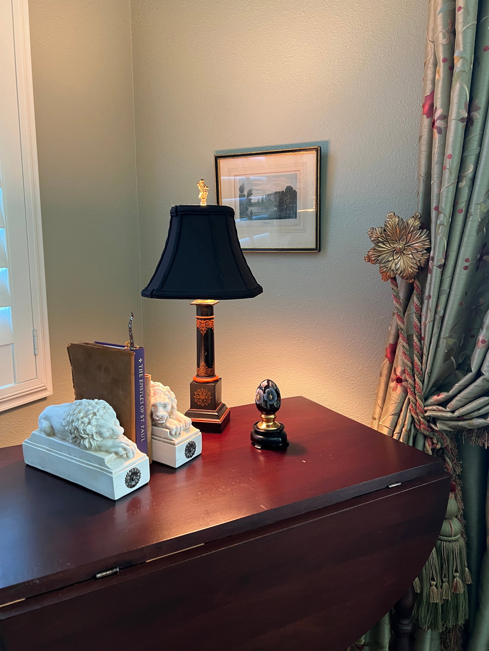 1990s Neoclassical Recumbent Lion Bookends by House Parts – Ivory Architectural Library Decor, - 3