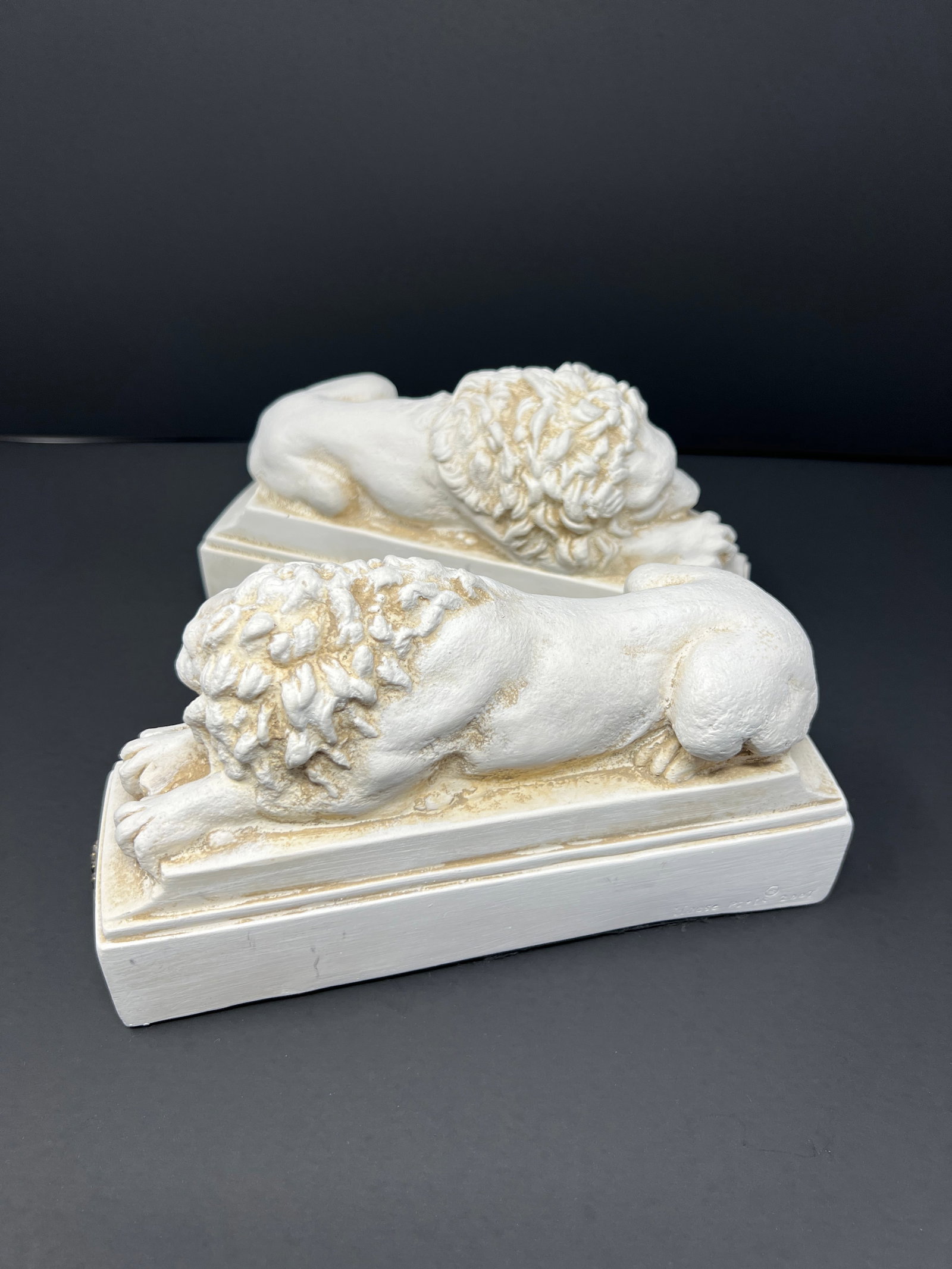 1990s Neoclassical Recumbent Lion Bookends by House Parts – Ivory Architectural Library Decor, - 4