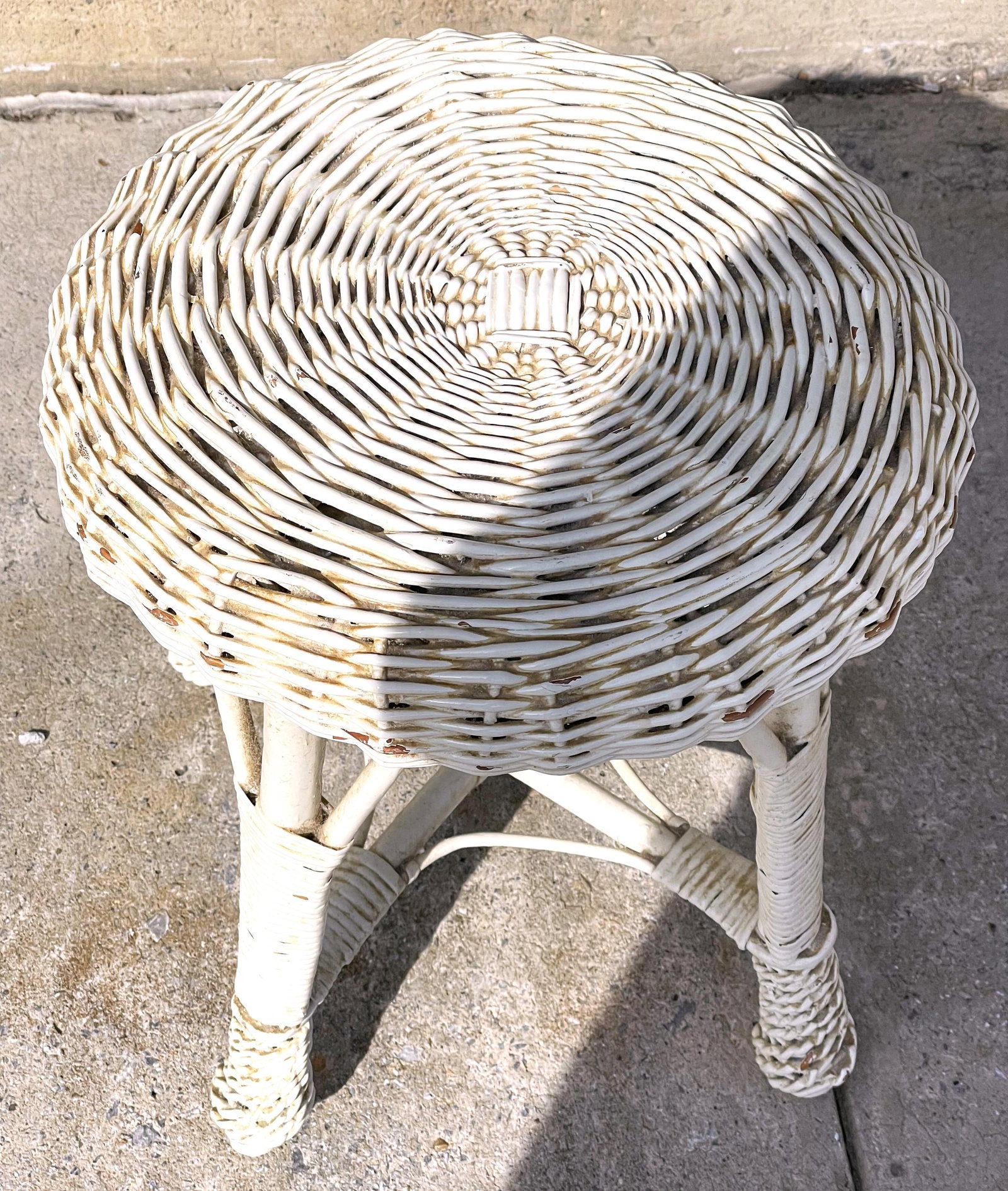 Mid 20th Century White Wicker/Rattan Drink/Plant Stand/Table or Vanity Bohemian Stool - 2