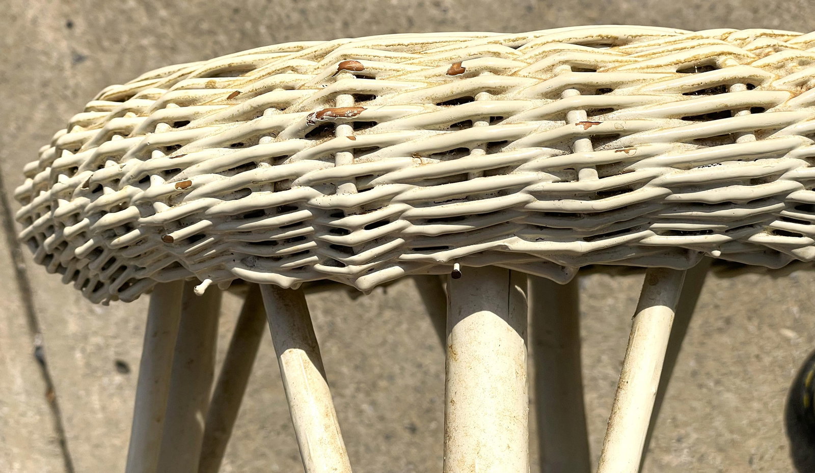 Mid 20th Century White Wicker/Rattan Drink/Plant Stand/Table or Vanity Bohemian Stool - 5