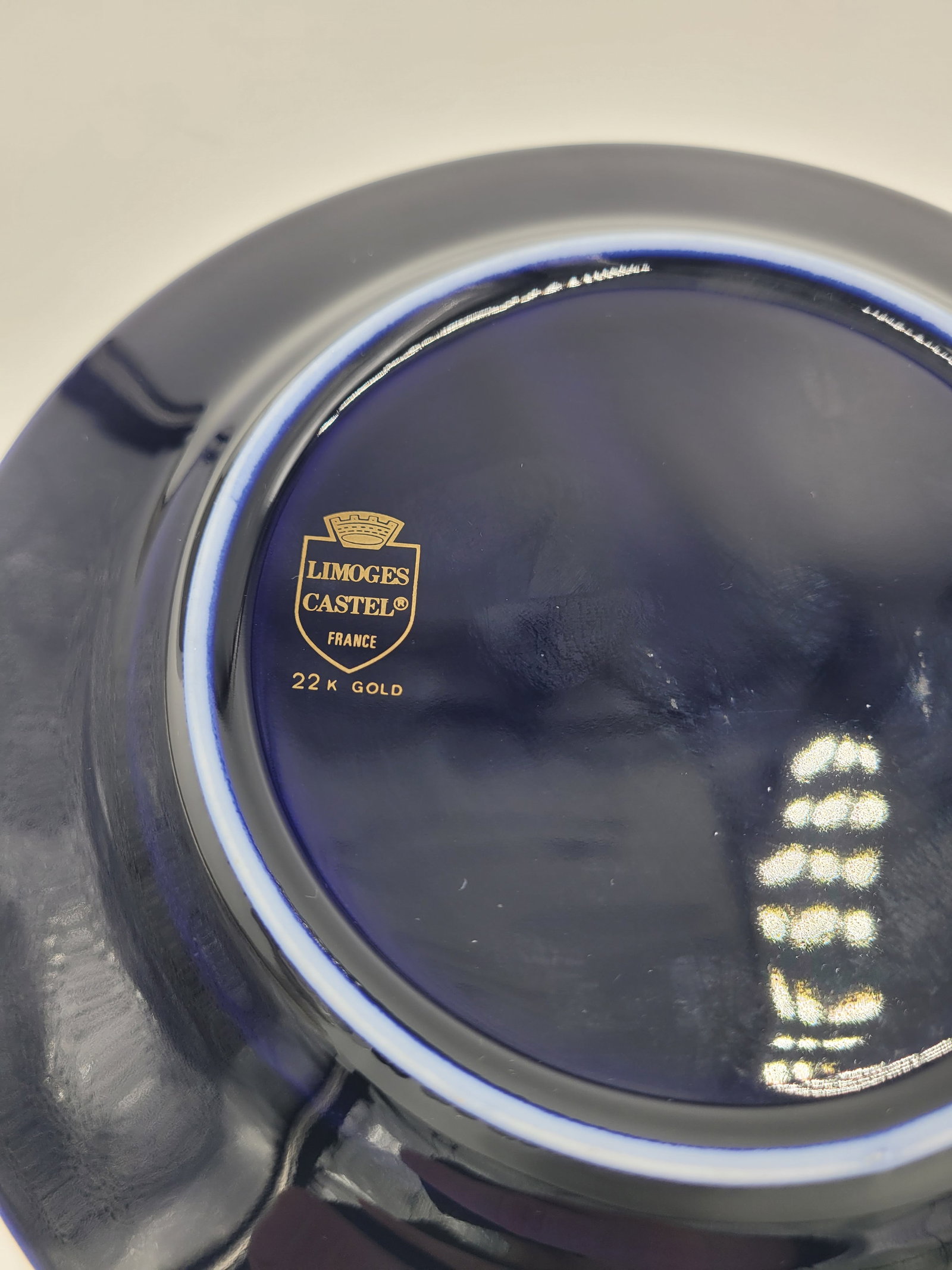 Vintage Limoges Castel Cobalt Blue & 22k Gold Courting Couple Decorative Plate - 3