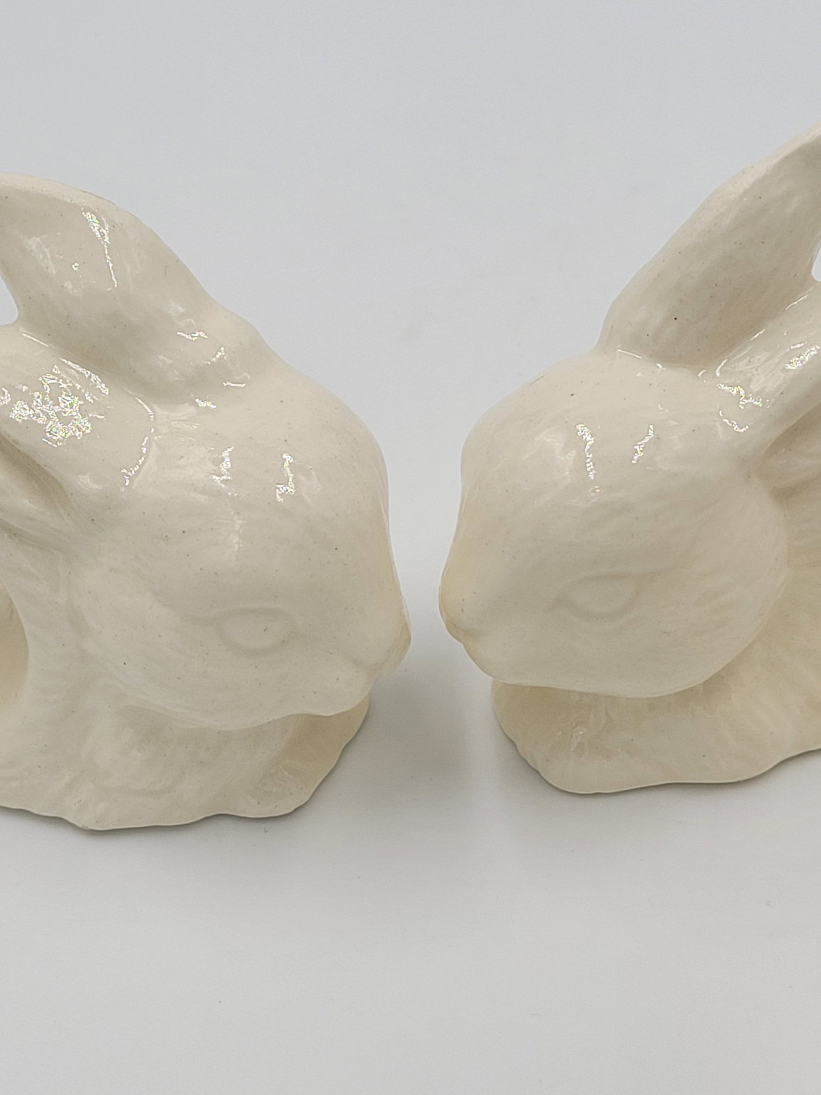1990s Farmhouse Glazed White Ceramic Bunny Napkin Rings-Set of 4 - 9