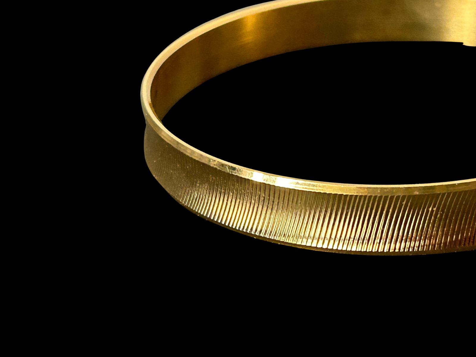 Vintage Crown Trifari Gold-Tone Textured Bangle Bracelet | Signed Designer Costume Jewelry - 6