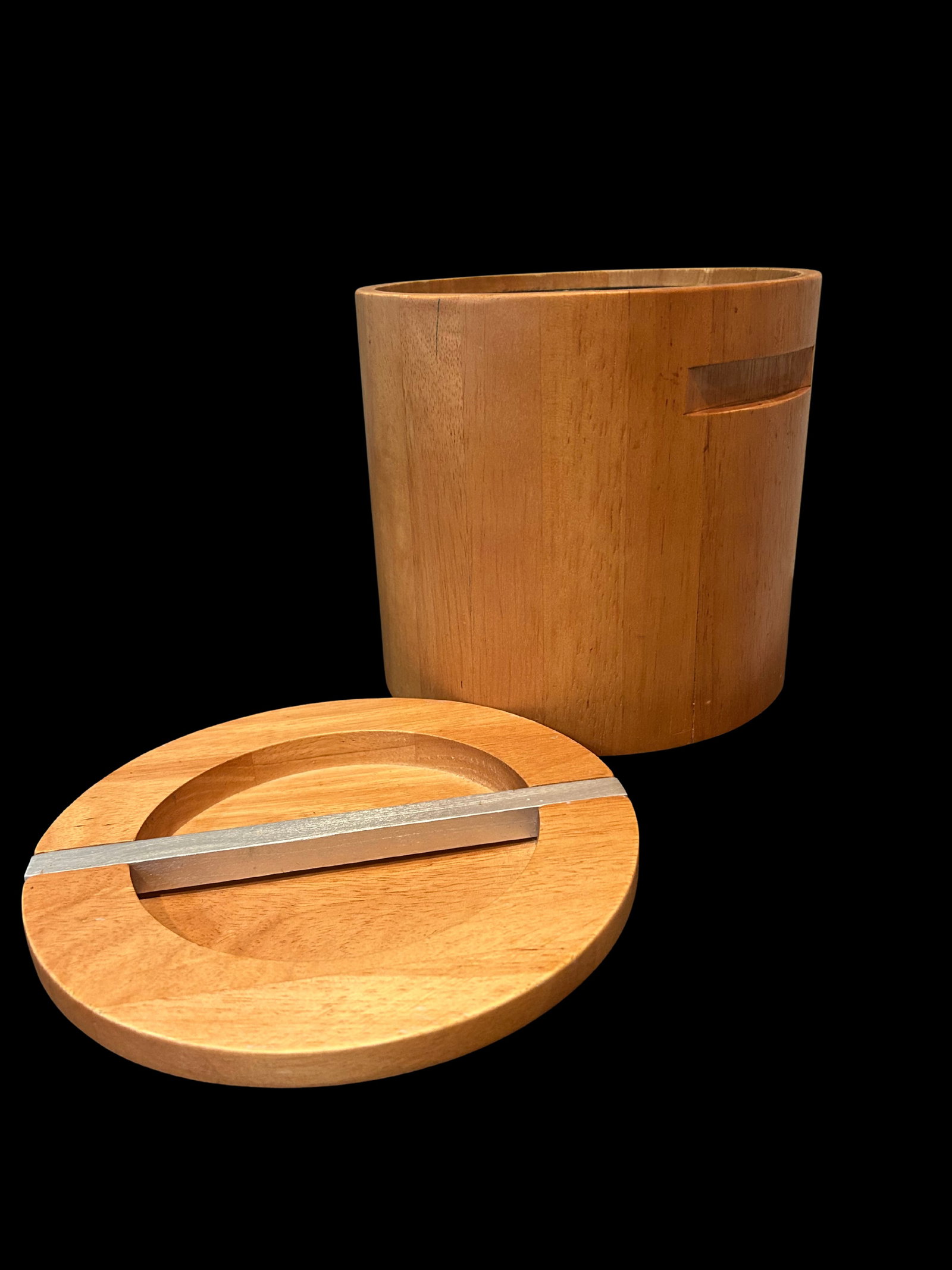 Vintage Mid-Century Modern Wooden Ice Bucket | Scandinavian Teak or Maple Barware With Metal Handle - 7