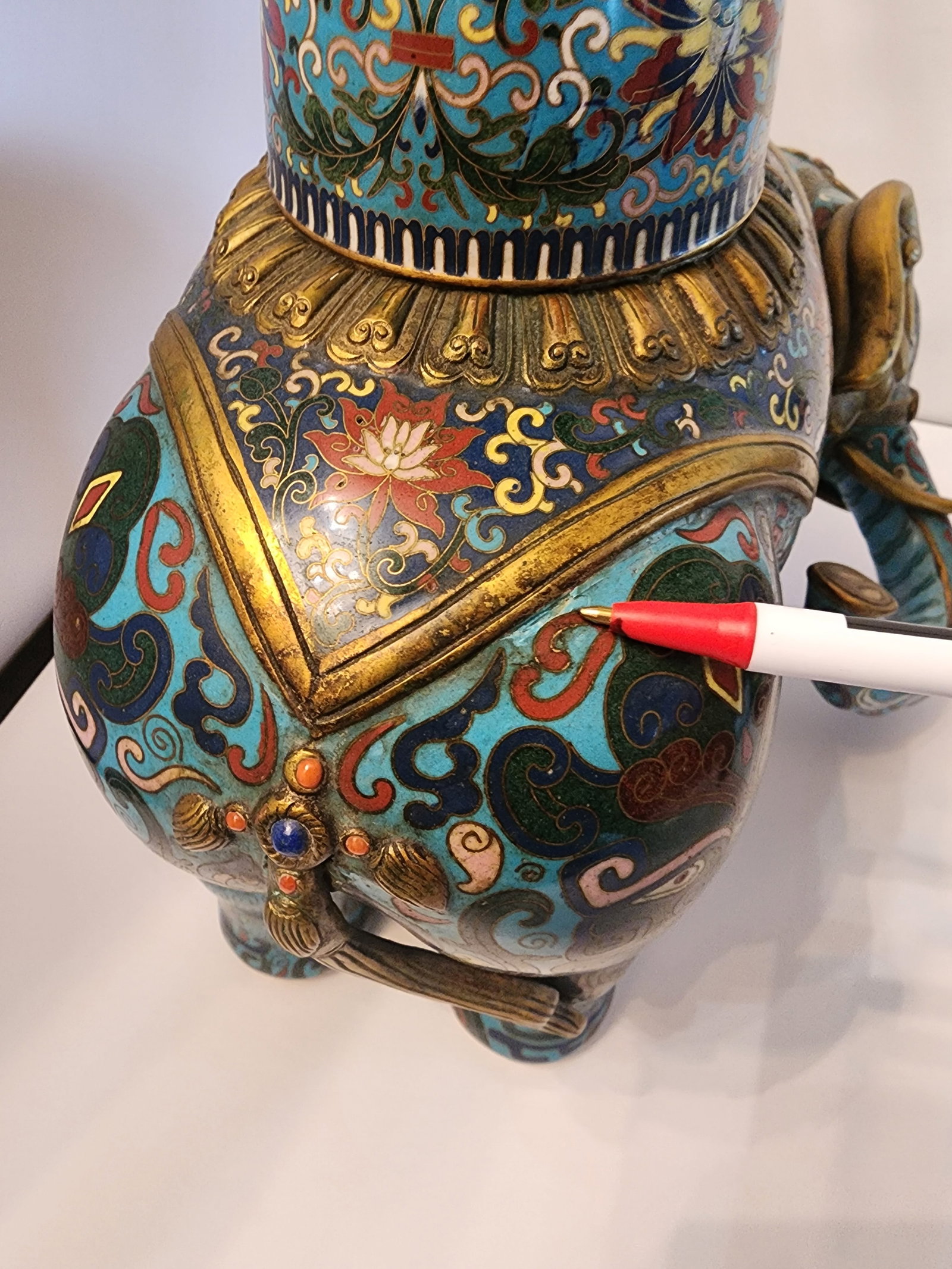 18th Century Important Pair Gilt Bronze and Cloisonne Elephant Altar Candle Holders - 6