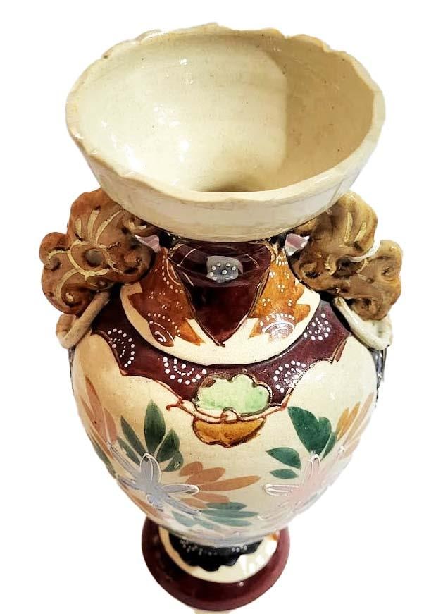 Antique Japanese Moriage Satsuma Samurai Raised Relief Floral Handled Vase - 5