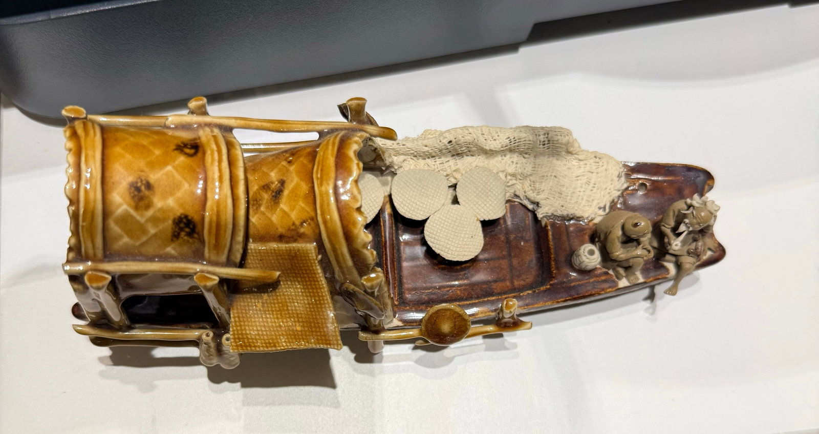 Miniature Sampan With Mudmen Fishermen - 5