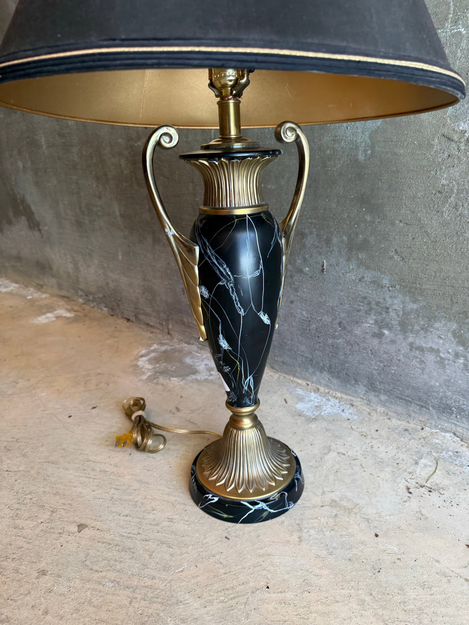 Rare Vintage Frederick Cooper Brass Marble Style Table Lamp W/ Lampshade - 4