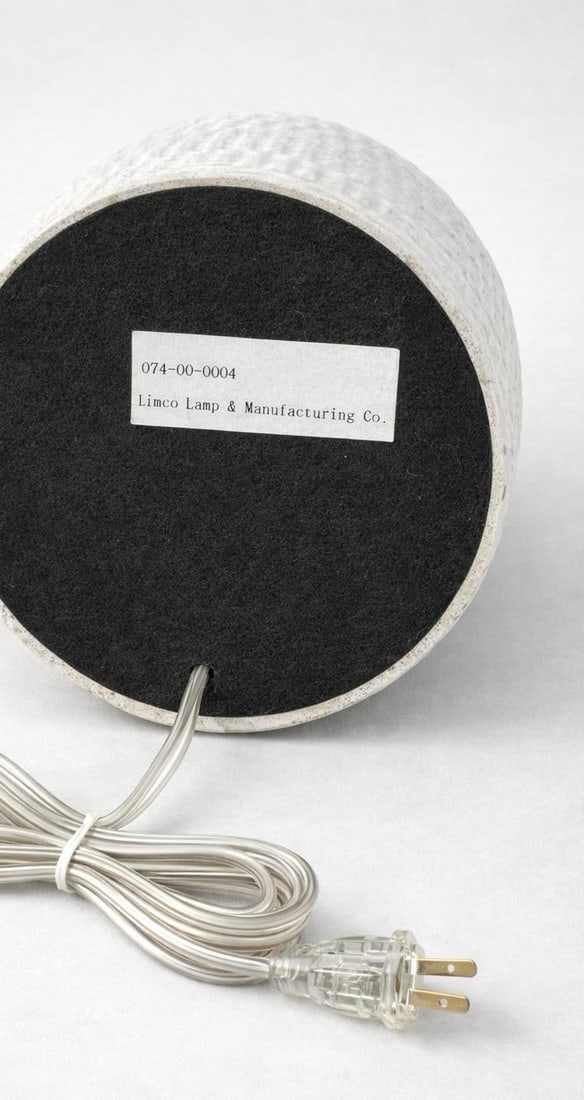 Late 20th Century Large Textural Ribbed Ceramic Table Lamp – Coastal Neutral - 12