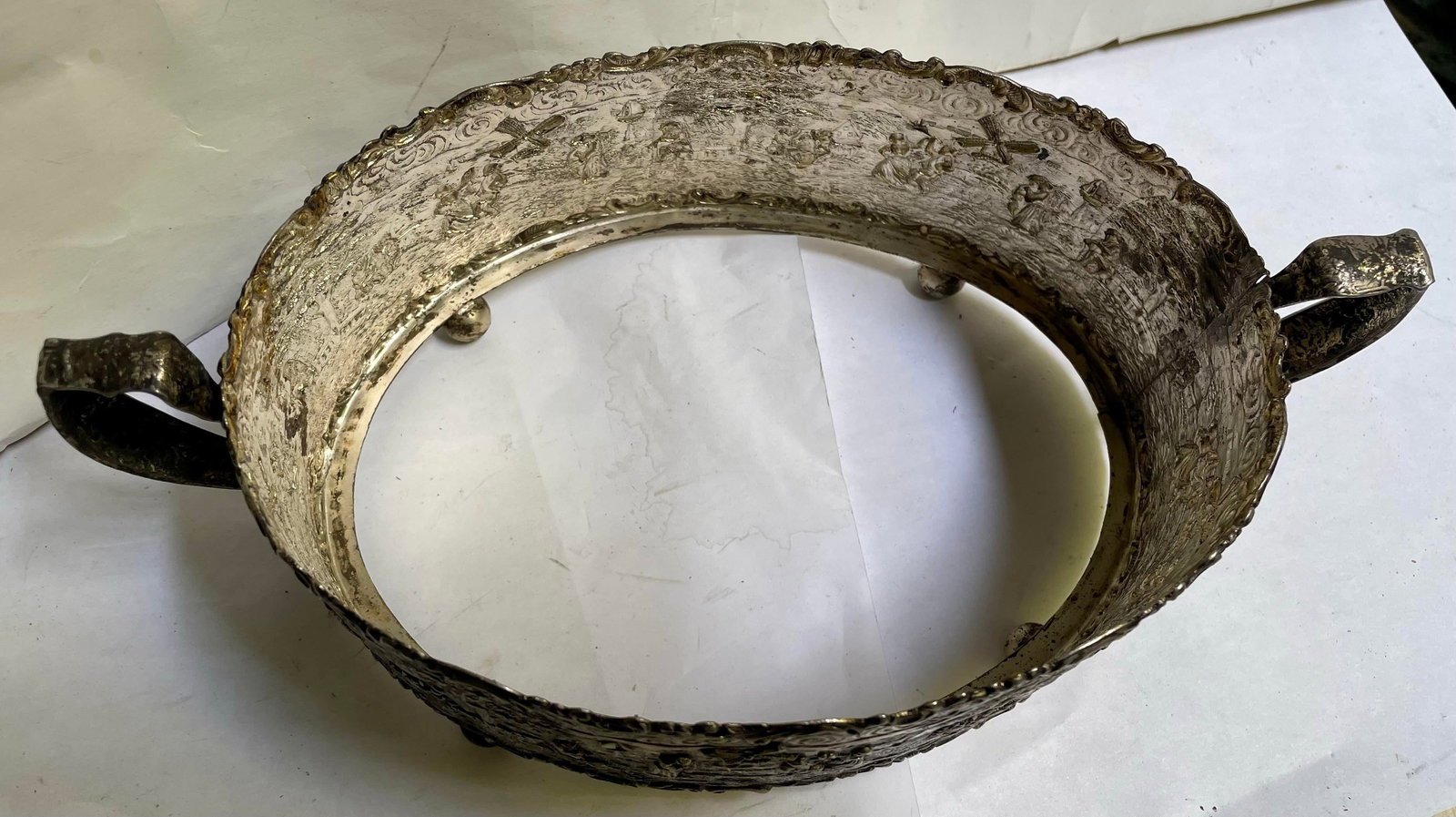 Early 20th Century M. W. Carr Co. MWC Co Silver Plate Embossed Dutch Casserole Holder W/Pyrex - 10