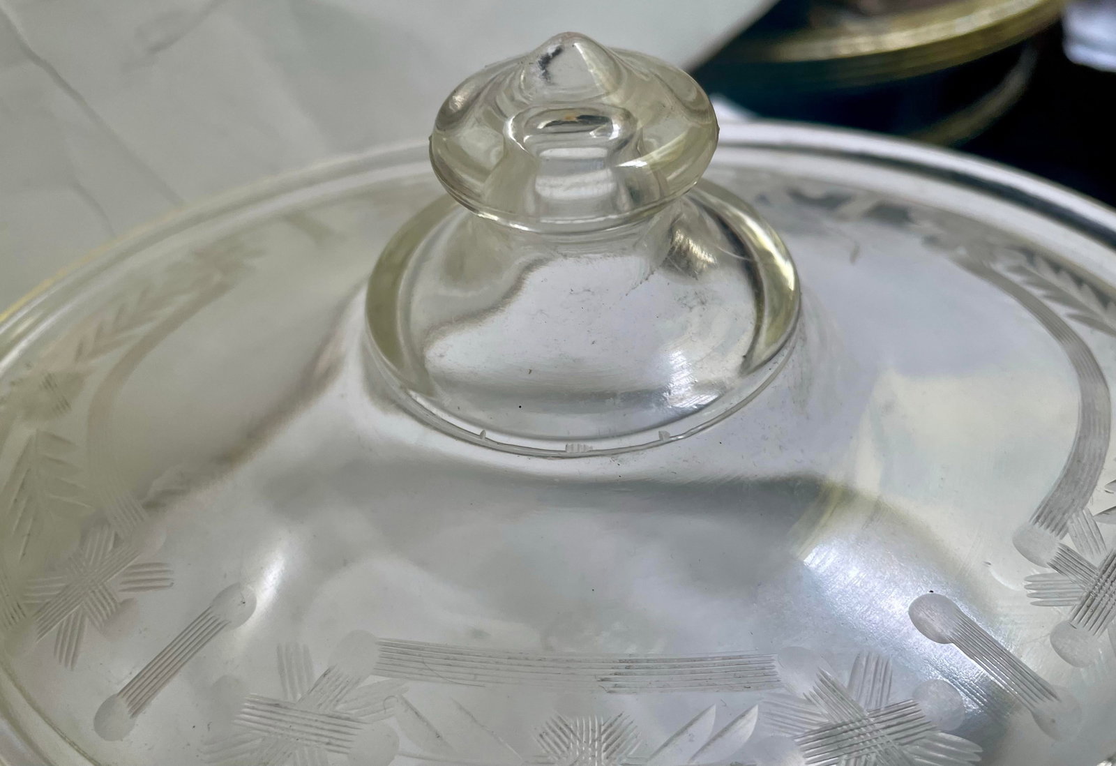 Early 20th Century M. W. Carr Co. MWC Co Silver Plate Embossed Dutch Casserole Holder W/Pyrex - 8