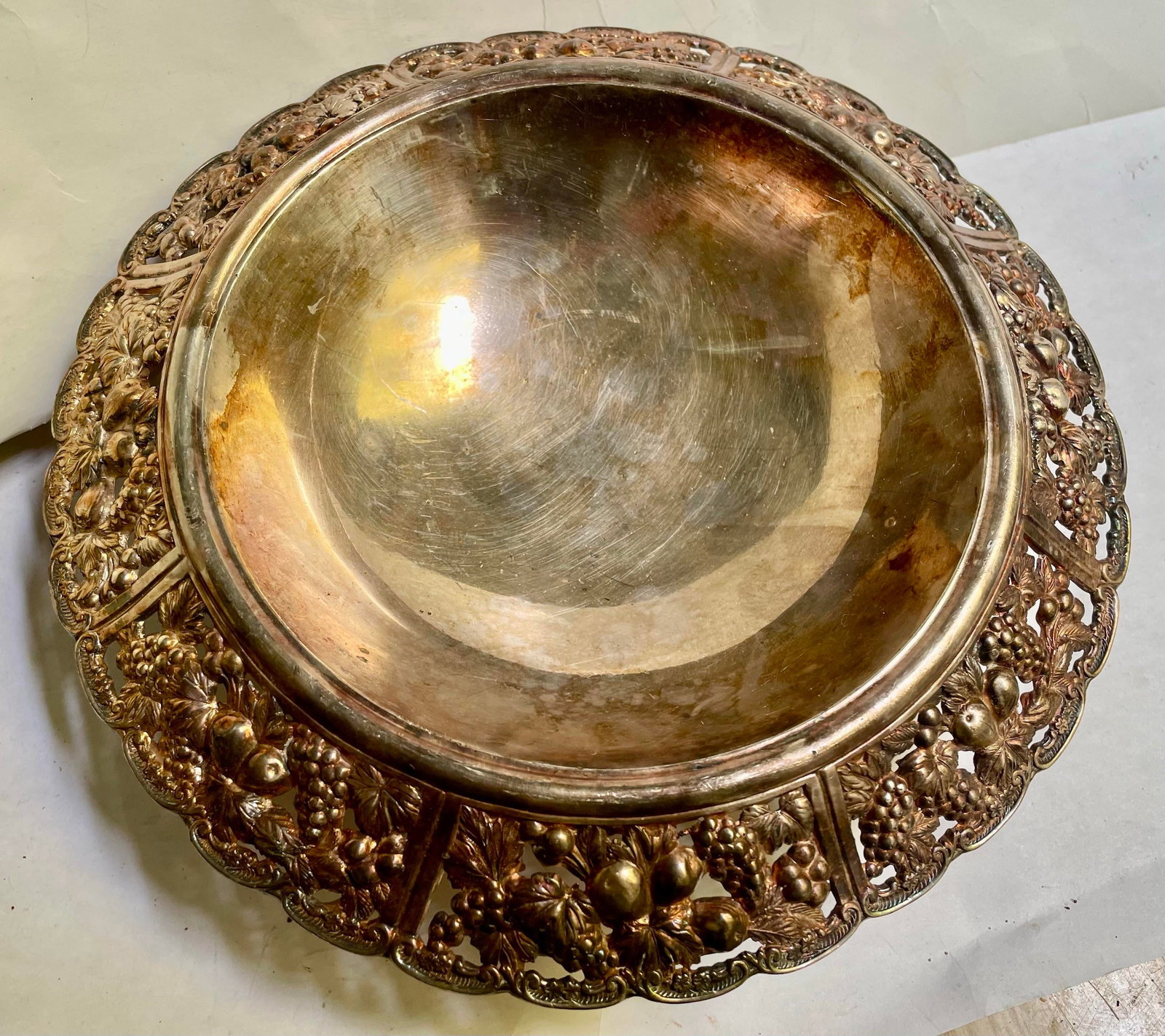 Mid 20th Century Silver Plate Fruit Embossed Center Bowl Flower Display Serving Bowl Made Japan - 2