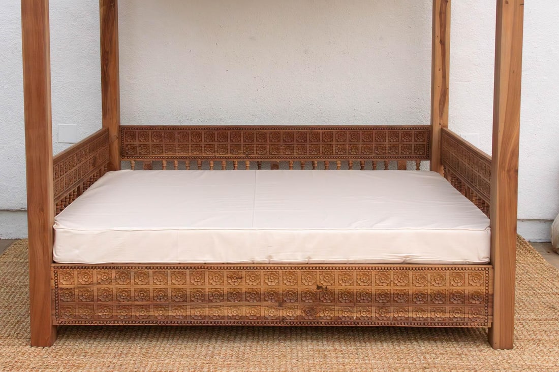 Carved Floral Jali Canopy Sanctuary Daybed - 5