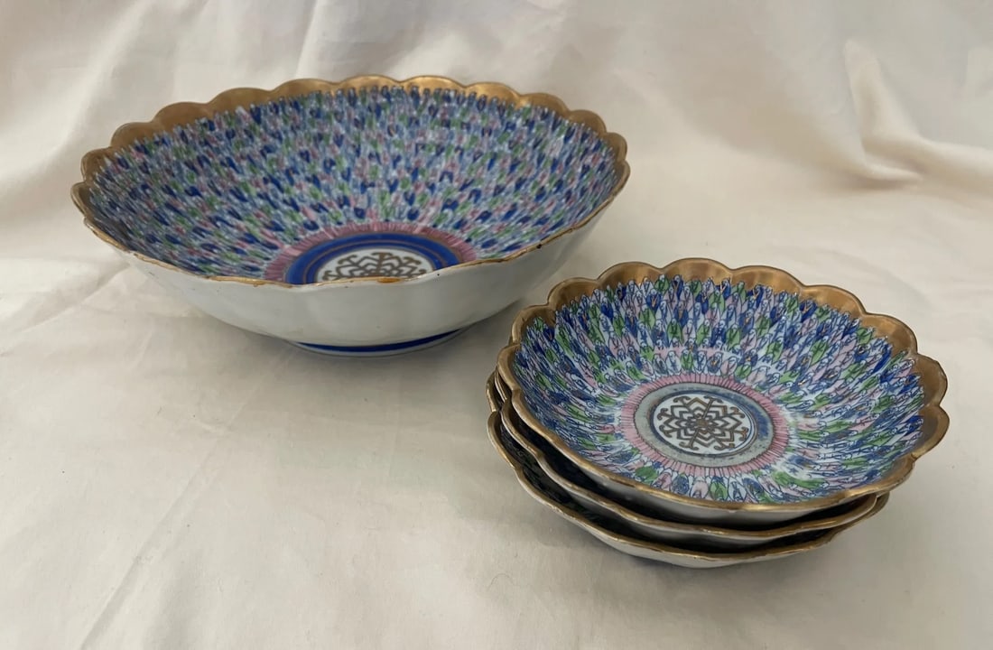 Vintage Japanese Blue/Pink Hand Painted Tiny People Bowl-Set - 6