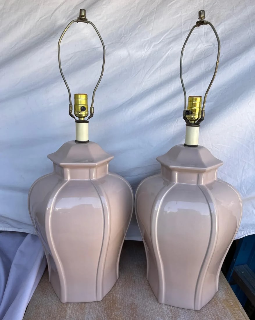 Vintage Pair of Taupe/Nude Ginger Jar Table Lamps - 5