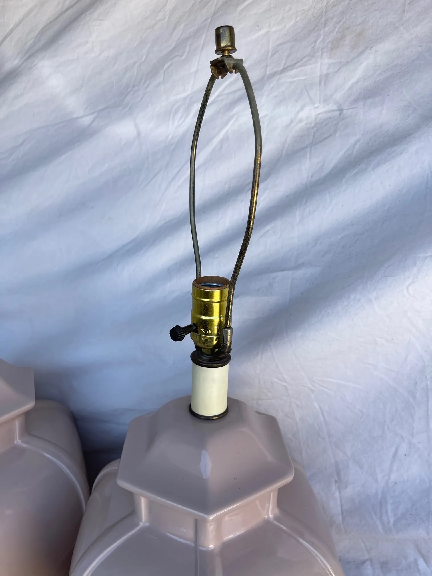 Vintage Pair of Taupe/Nude Ginger Jar Table Lamps - 6