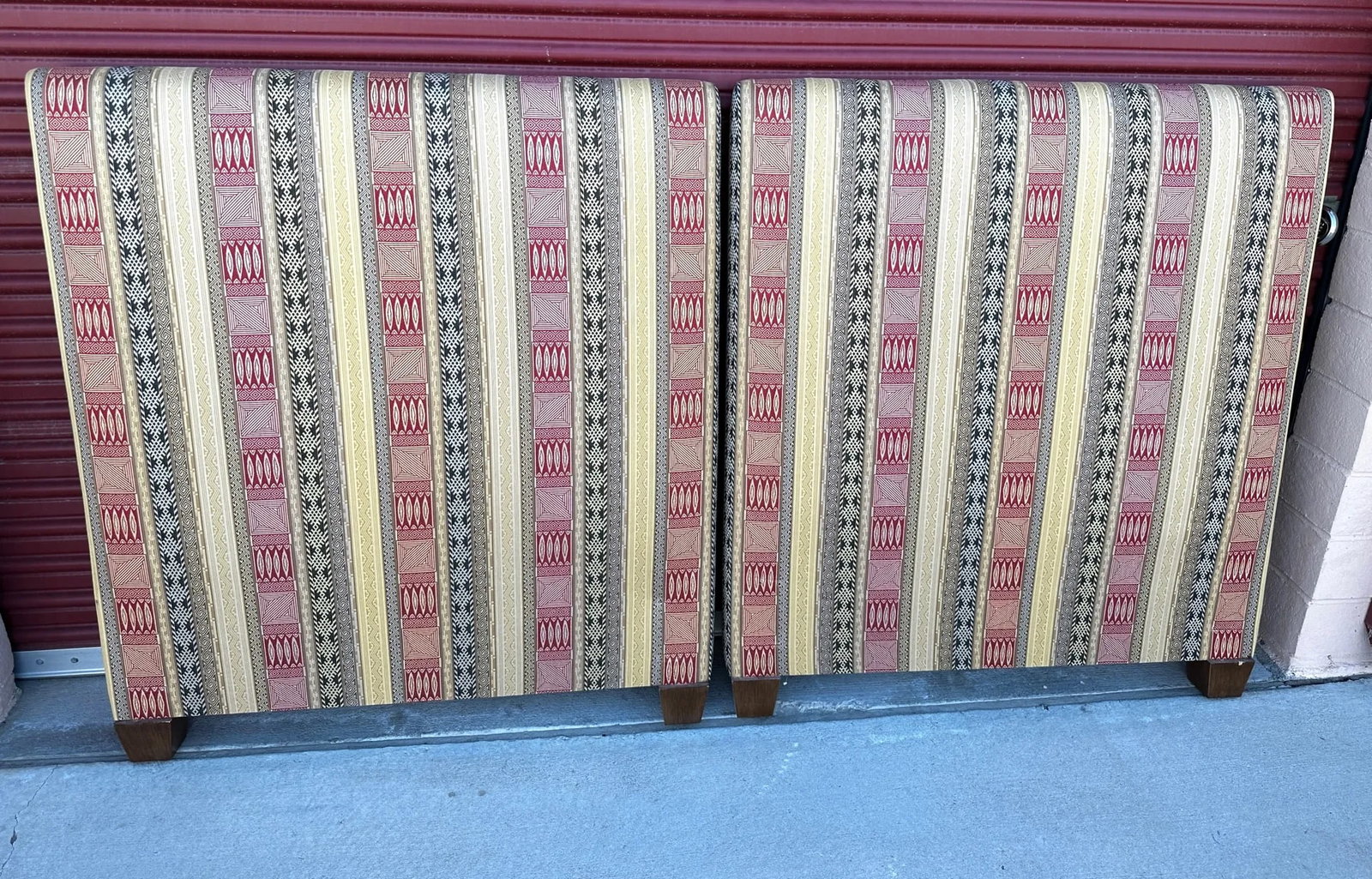 Moroccan Style Twin Upholstered Bed Frame W/Matching Pillows - 2