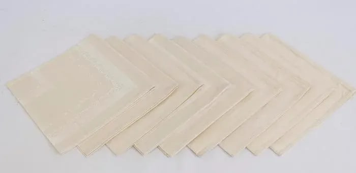 Exquisite Vintage Damask Linen Dinner Napkins - Set of 8 Made in Japan - 6