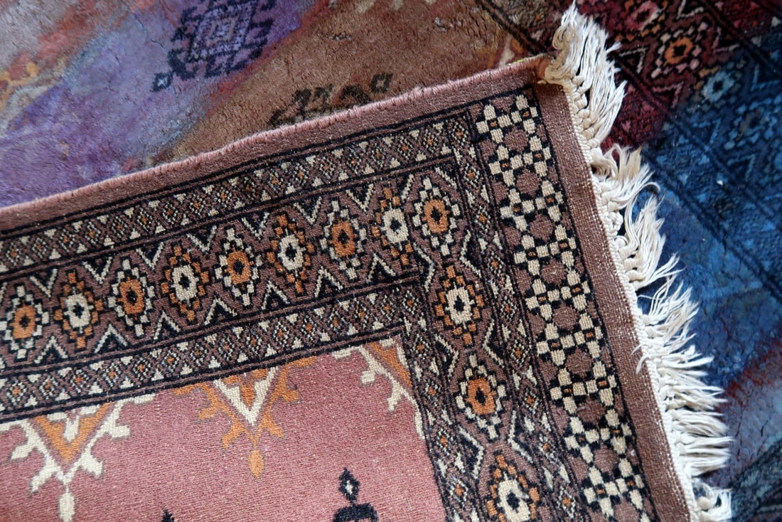 Contemporary Artistry Meets Vintage Bukhara Rug, 3.1' x 5' (95cm x 154cm), 1950s - 11