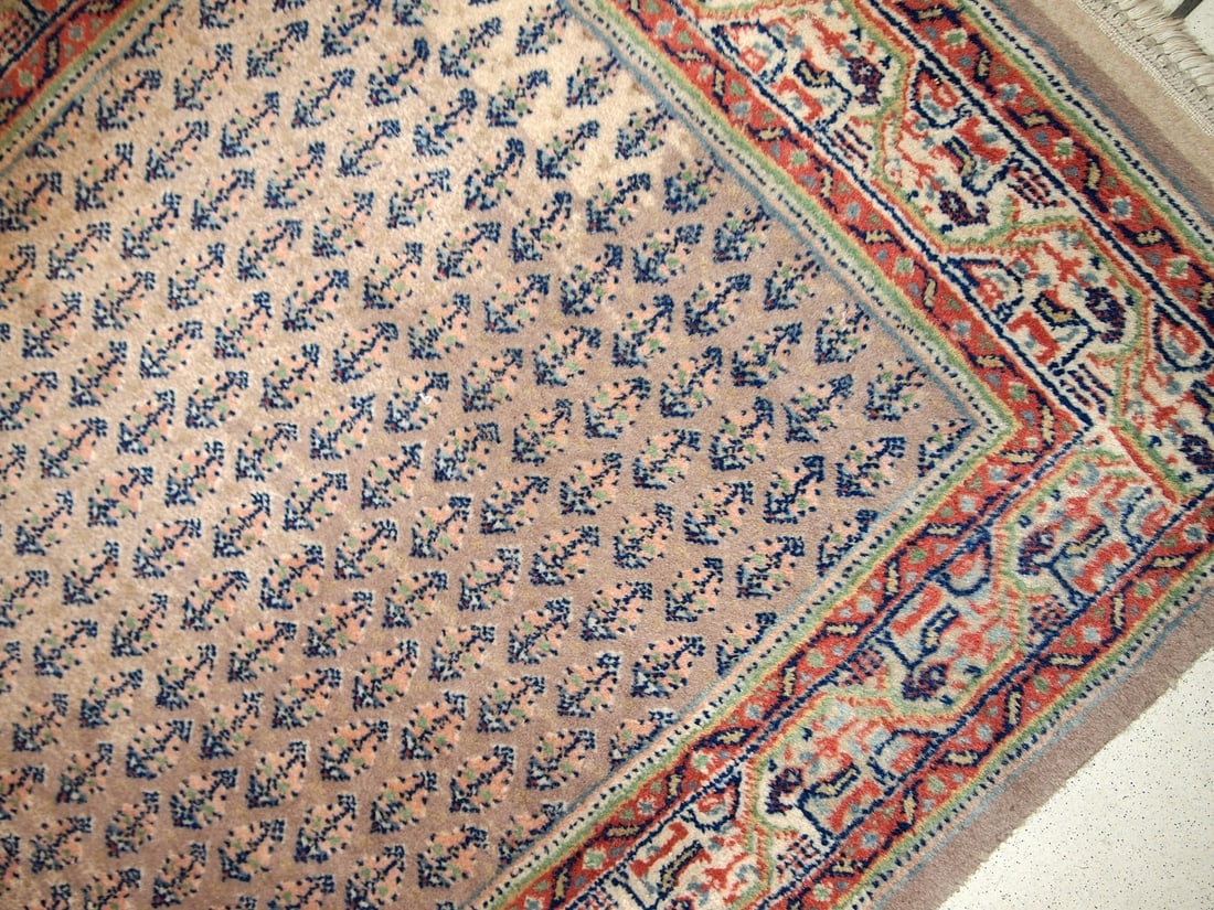 Handmade vintage Indian Seraband runner 2.4' x 9.8' (74cm x 301cm) 1970s - 3