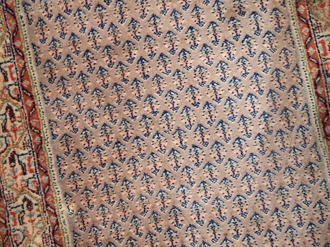 Handmade vintage Indian Seraband runner 2.4' x 9.8' (74cm x 301cm) 1970s - 7
