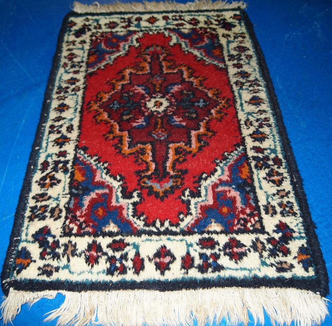 Handmade vintage Persian Hamadan rug 1.3' x 1.9' (40cm x 60cm) 1970s - 7