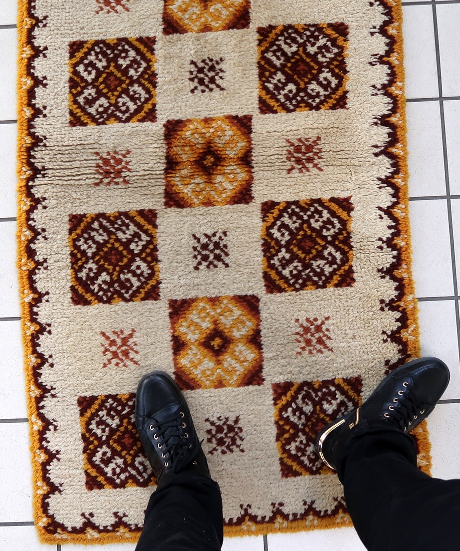 Vintage French Savonnerie rug 2.5' x 4.8' (77cm x 146cm) 1960s - 11