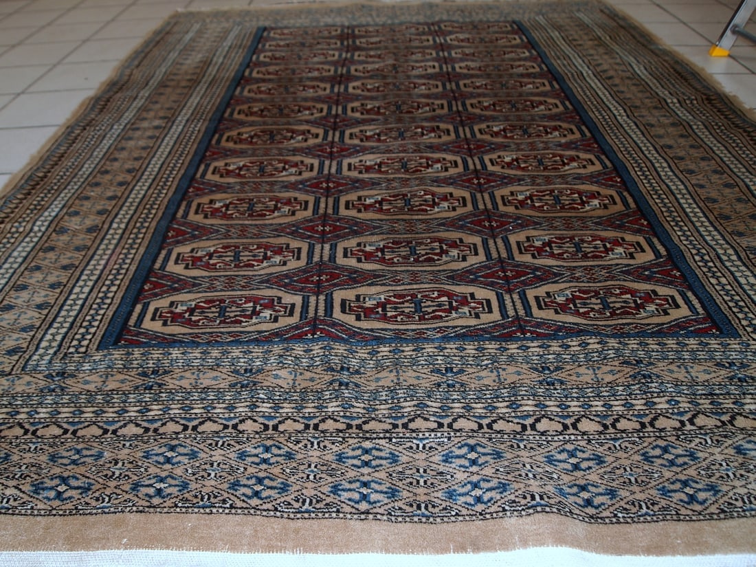 Handmade vintage Uzbek Bukhara rug 4.2' x 5.7' (129cm x 174cm) 1960s - 12