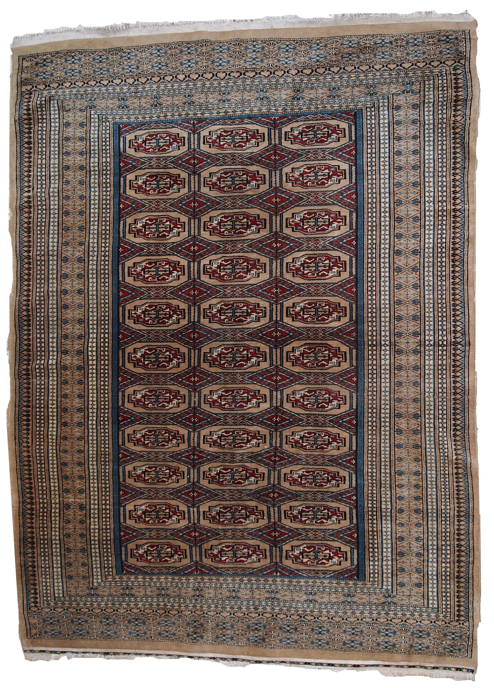 Handmade vintage Uzbek Bukhara rug 4.2' x 5.7' (129cm x 174cm) 1960s: Title:Handmade vintage Uzbek Bukhara rug 4.2' x 5.7' (129cm x 174cm) 1960sOrigin:UzbekistanDimension:4.2' x 5.7' (129cm x 174cm)Materials:woolDescription:Handmade vintage Uzbek Bukhara rug in