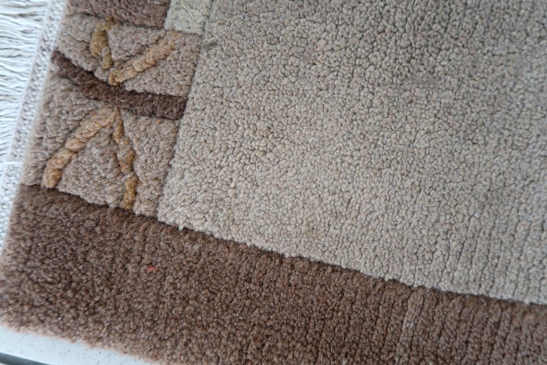 Handmade vintage Tibetan Khaden rug 2.4' x 4.5' (74cm x 139cm) 1970s - 7